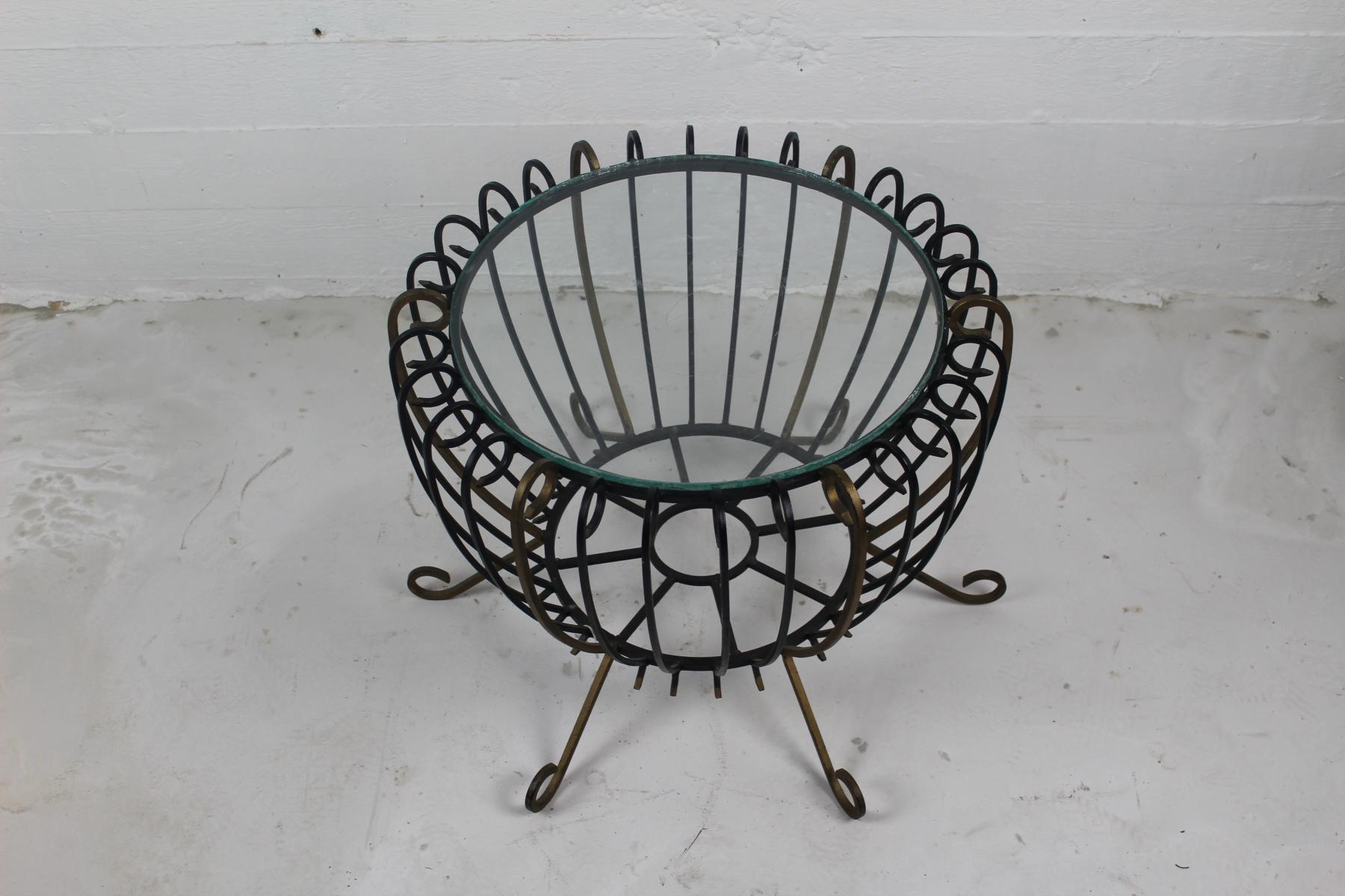 Table low vintage iron