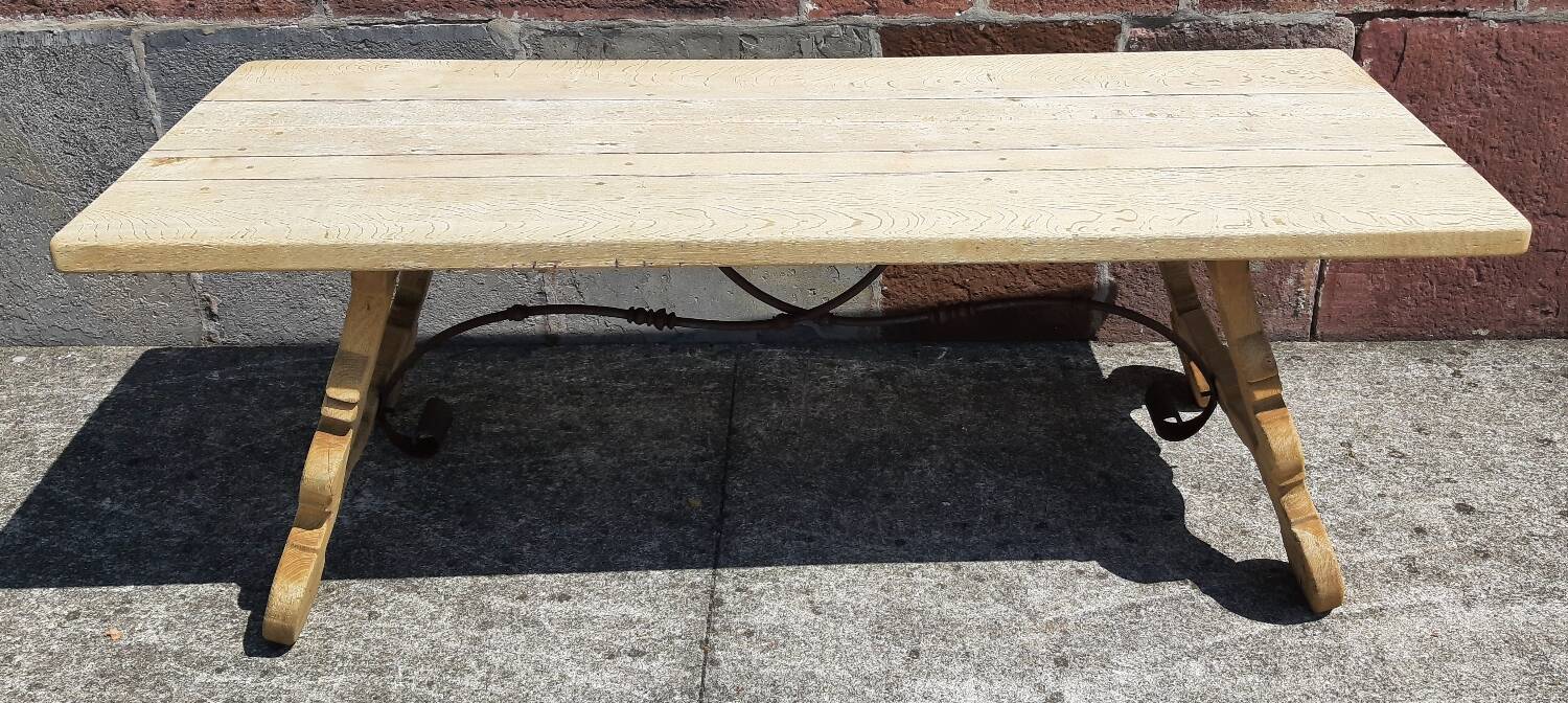 Oak farmhouse table with lyre legs. (Spanish table)