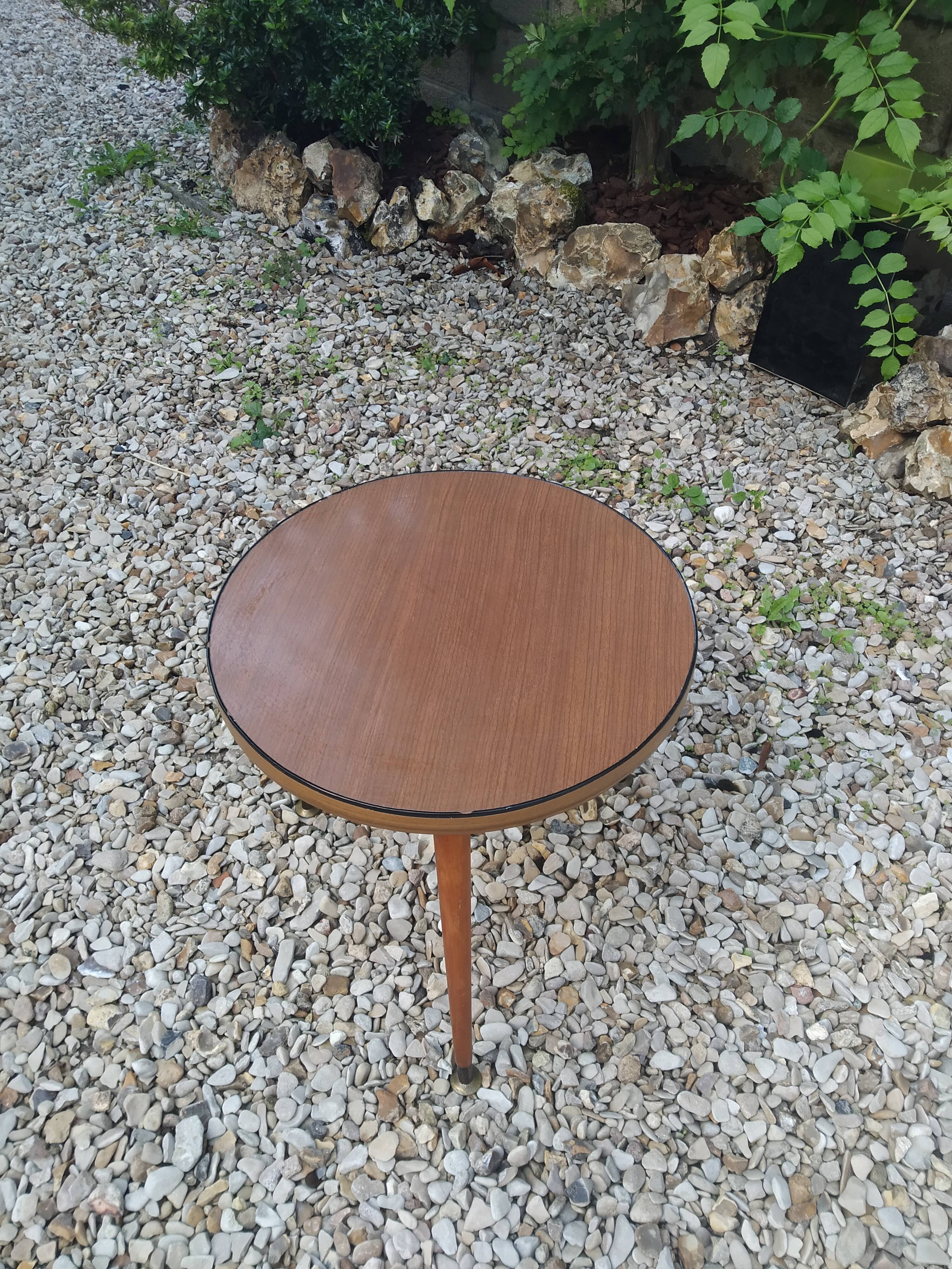 Round table