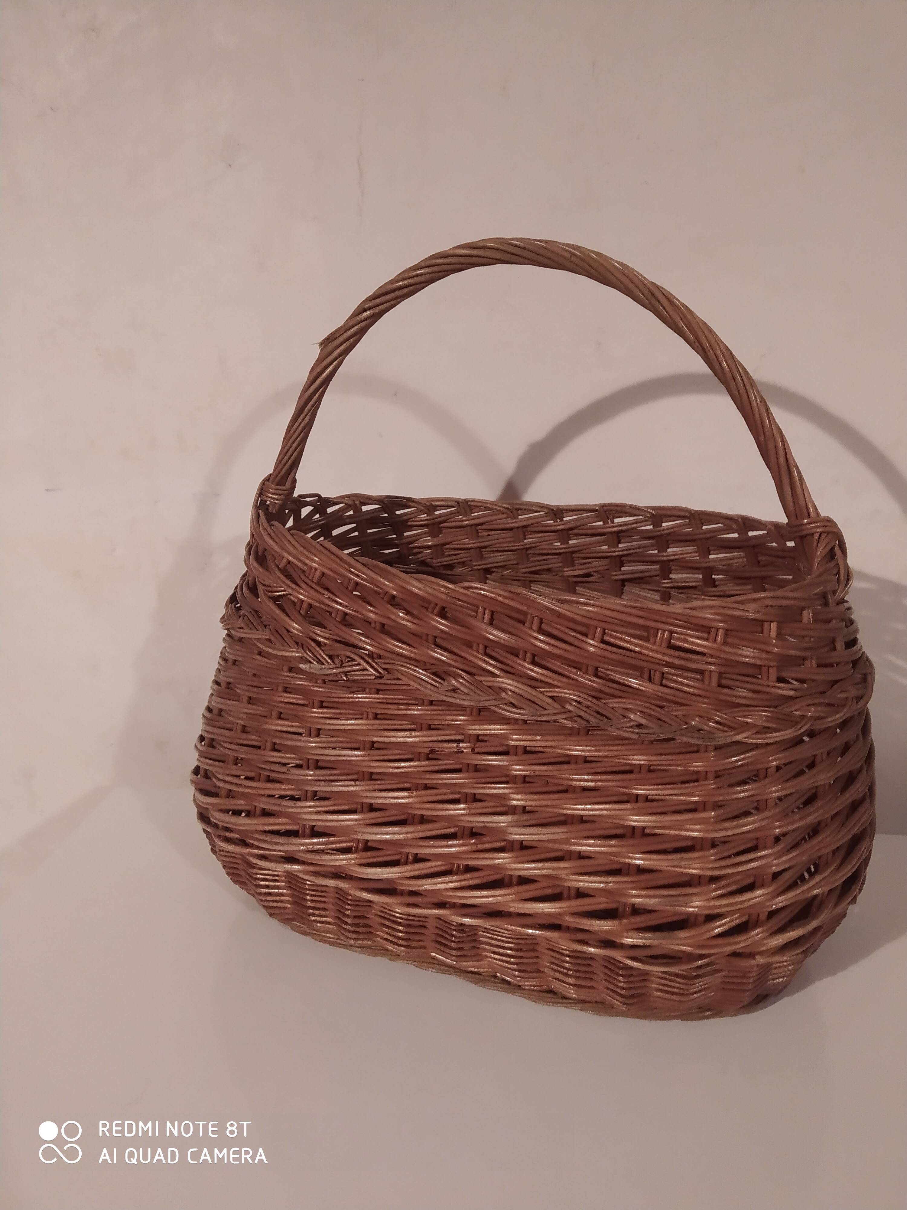 Wicker basket