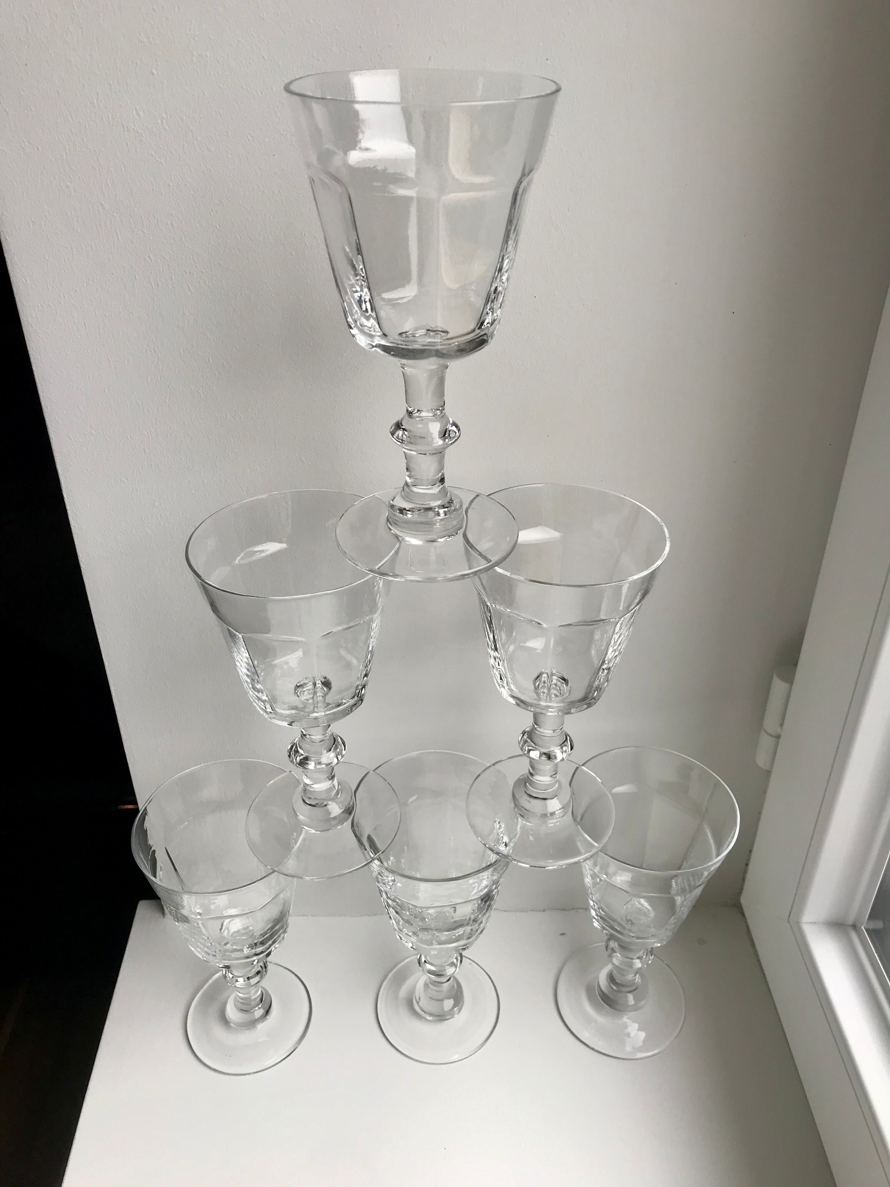 Set of 6 20s moulded glass glasses
