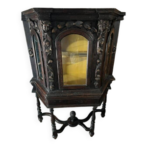 vitrine XVIIe siècle