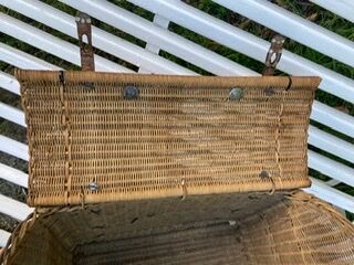 Old market or picnic basket