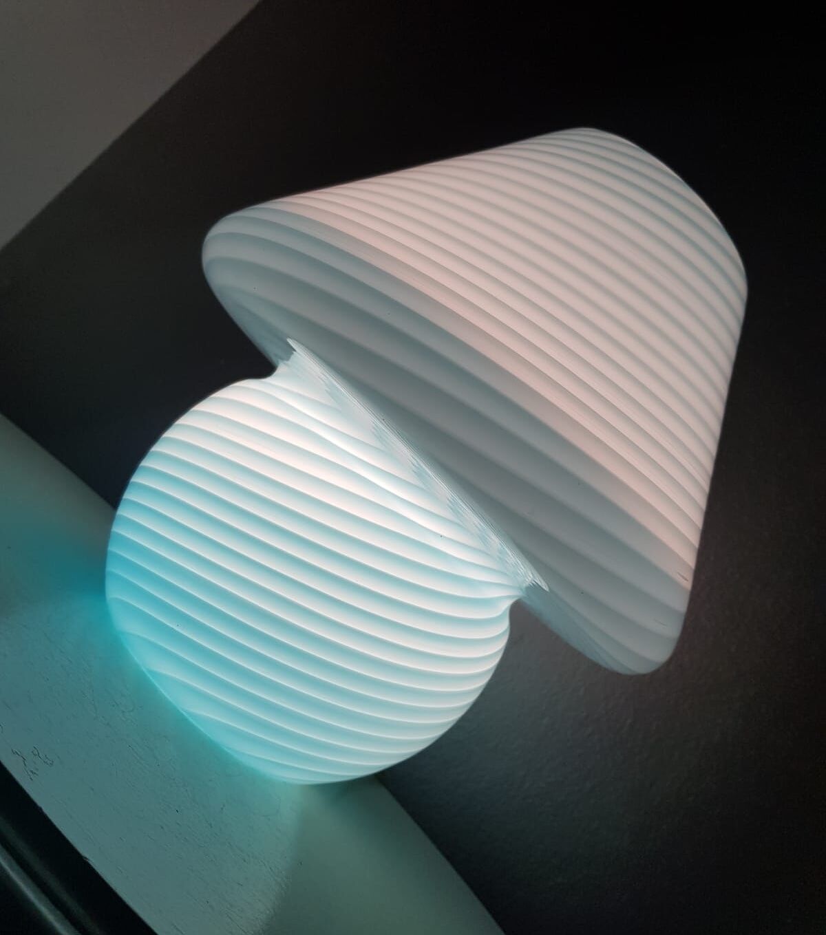Blue Murano mushroom table lamp, Gambaro e Poggi for Vetri