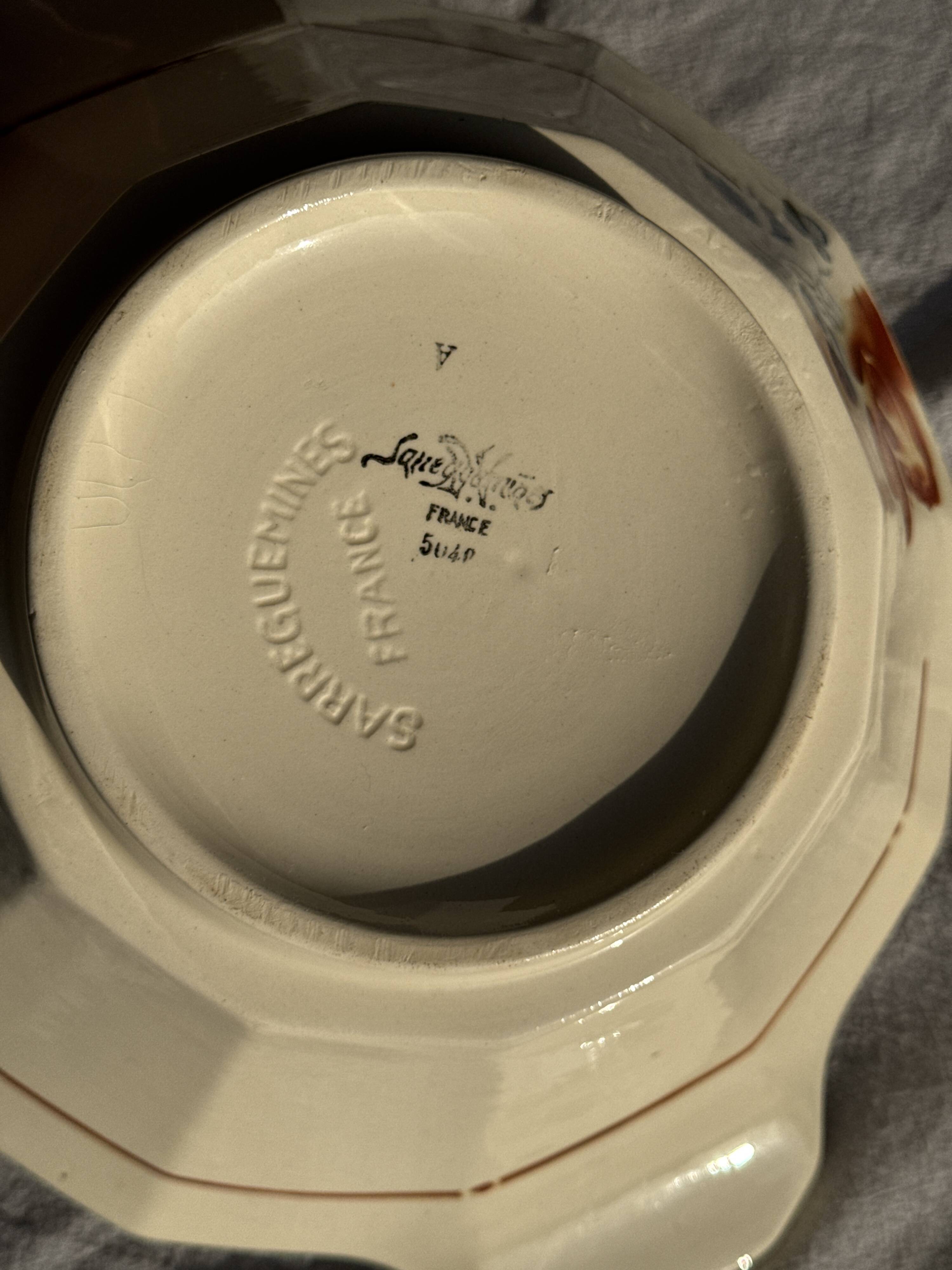 Antique Sarreguemines soup tureen with lid, rose pattern, D33 H28.