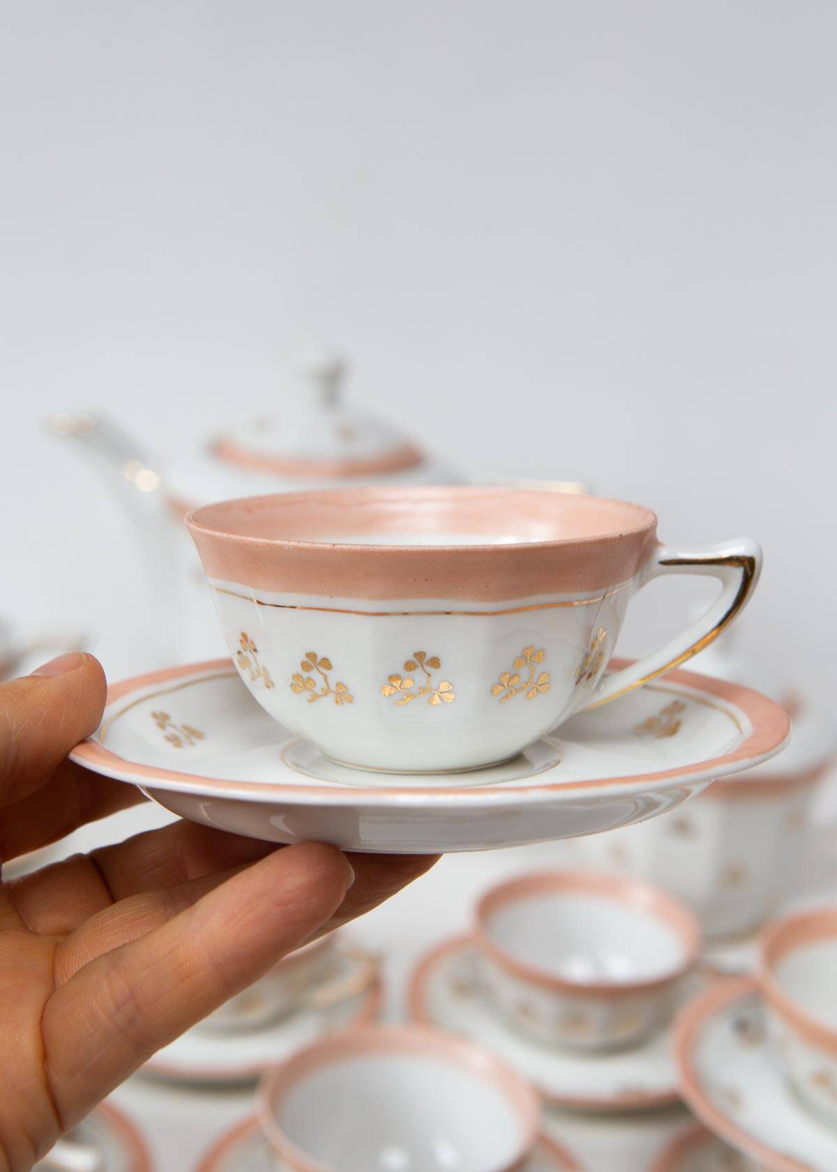 Limoges porcelain tea set? approx. 1950 (26 pieces)