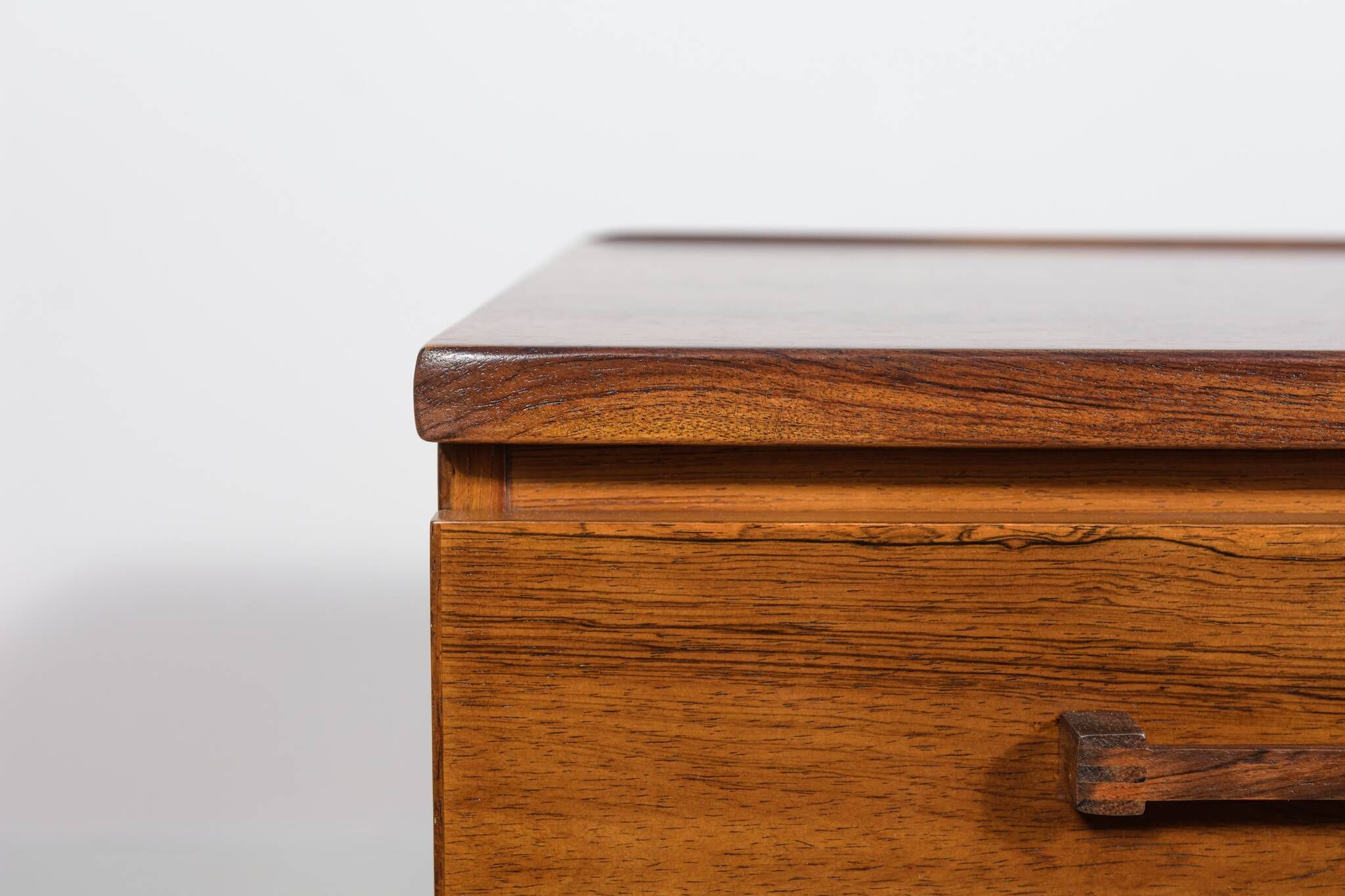 Mid-Century Rosewood Freestanding Desk by Torben Valeur & Henning Jensen for Dyrlund, 1960s