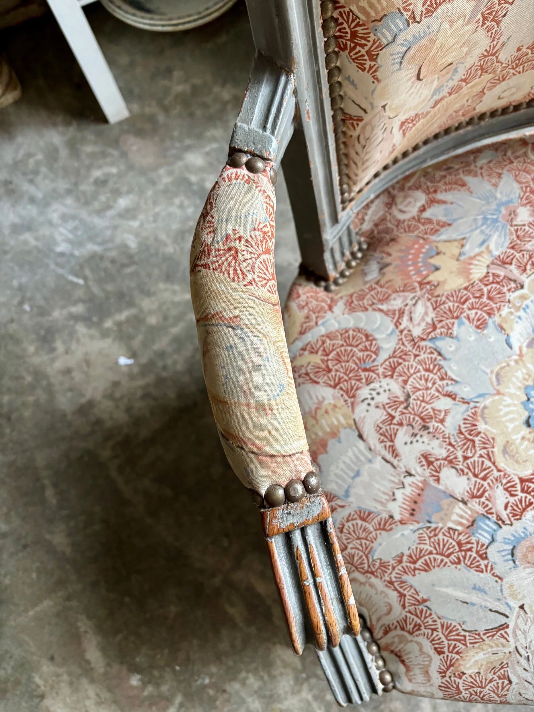 Fauteuil d'époque Louis XVI, tissus indienne n°2