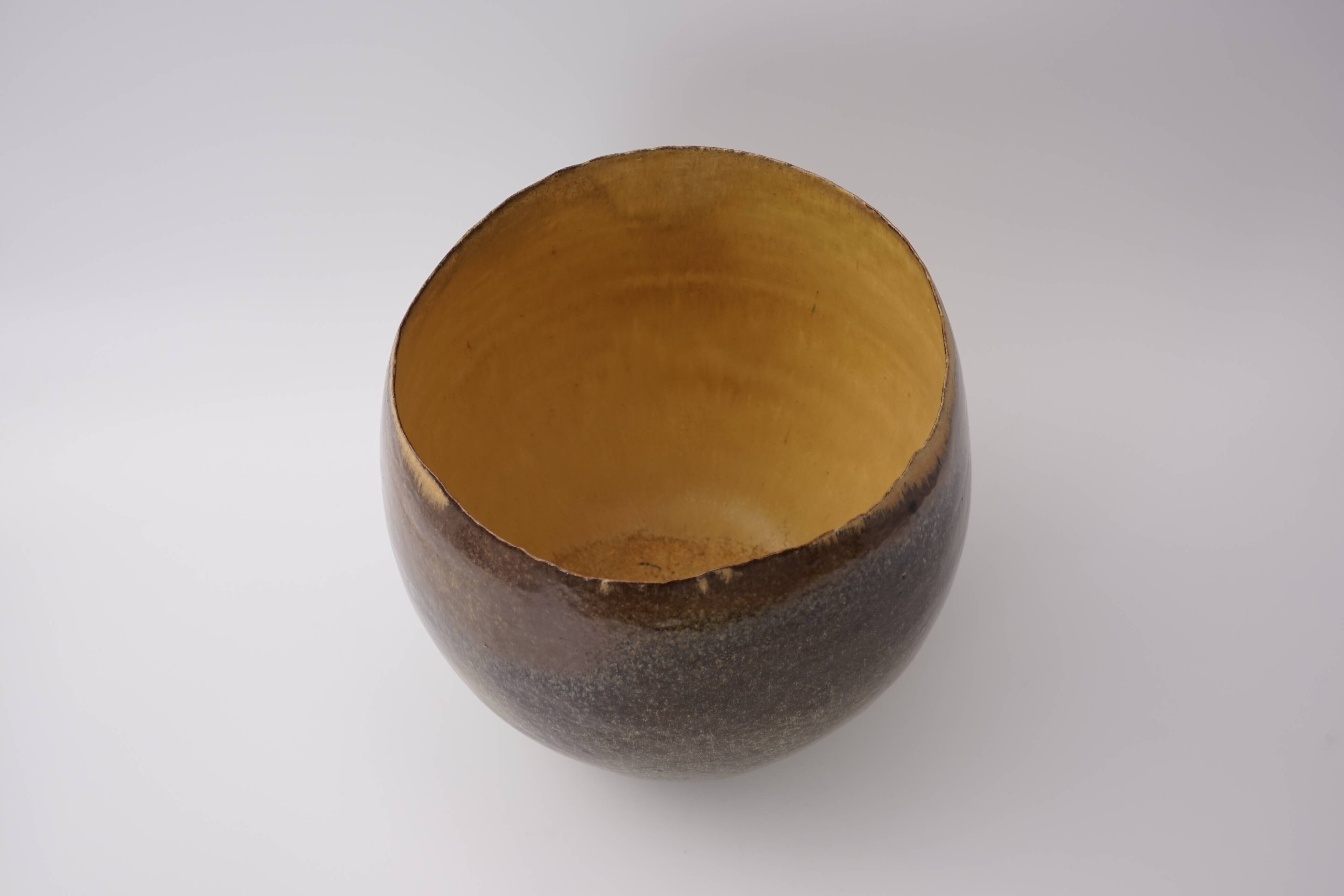 Large studio ceramic bowl by Sabine Jeck