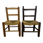 Paire d'anciennes chaises en bois et paille enfant