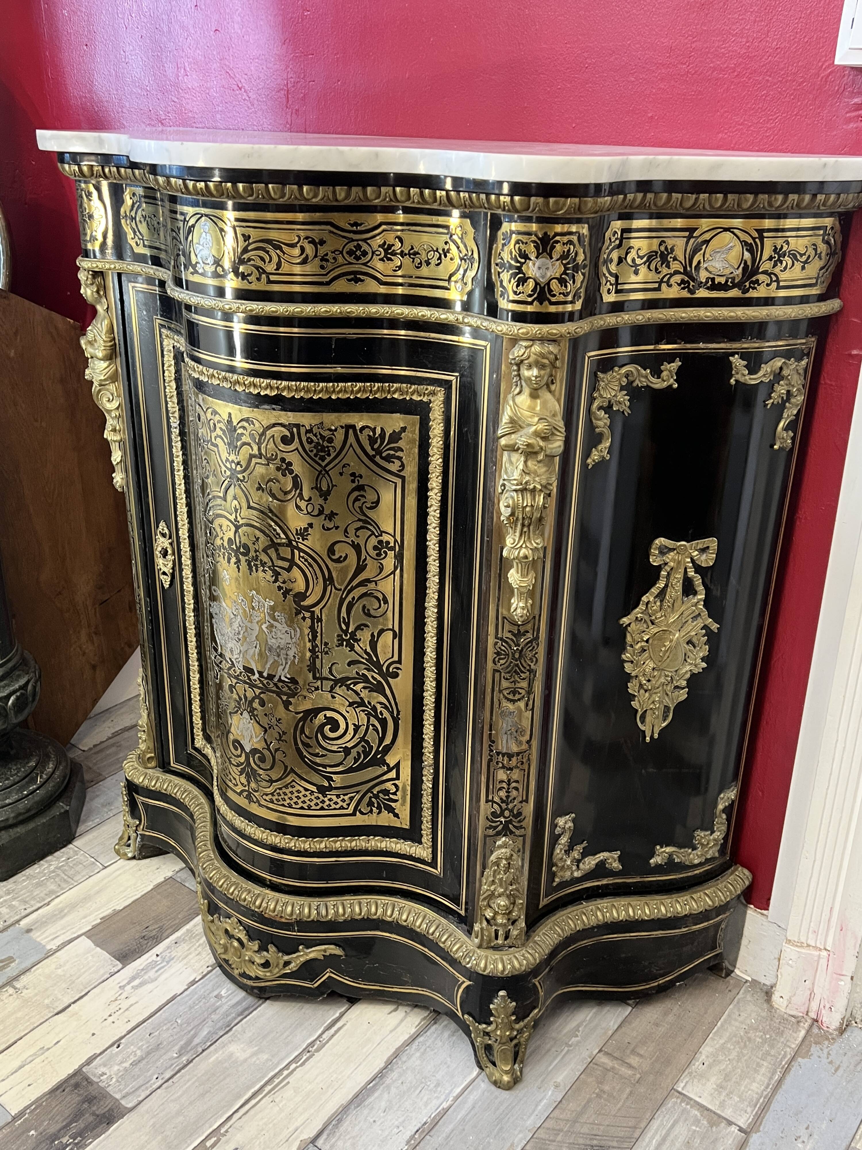Low Boulle marquetry buffet, curved support furniture, Napoléon III period.