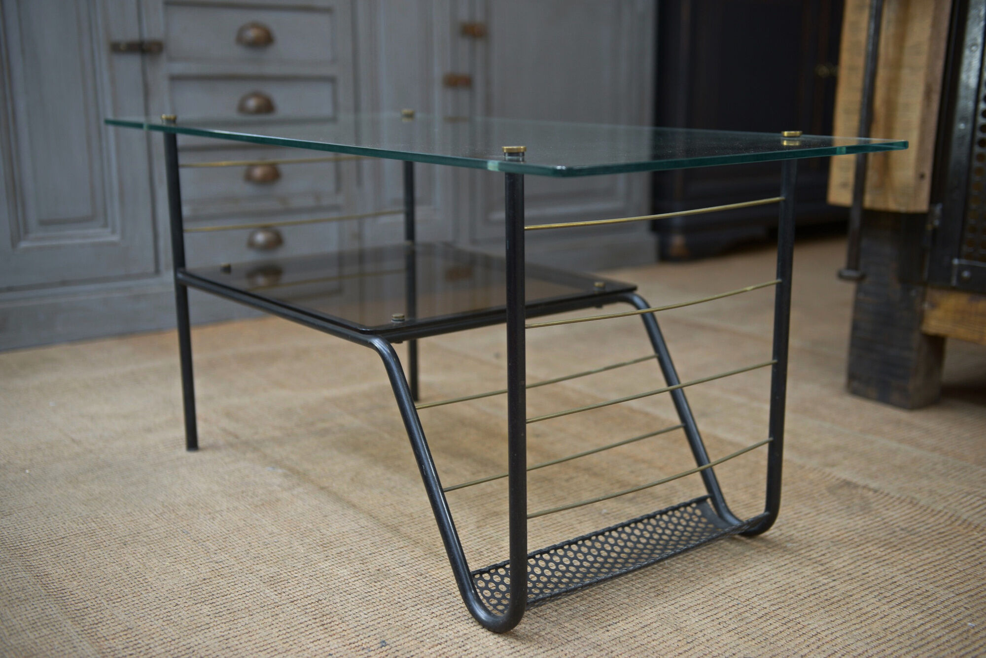 Vintage coffee table in metal and glass 1960 with 2 trays