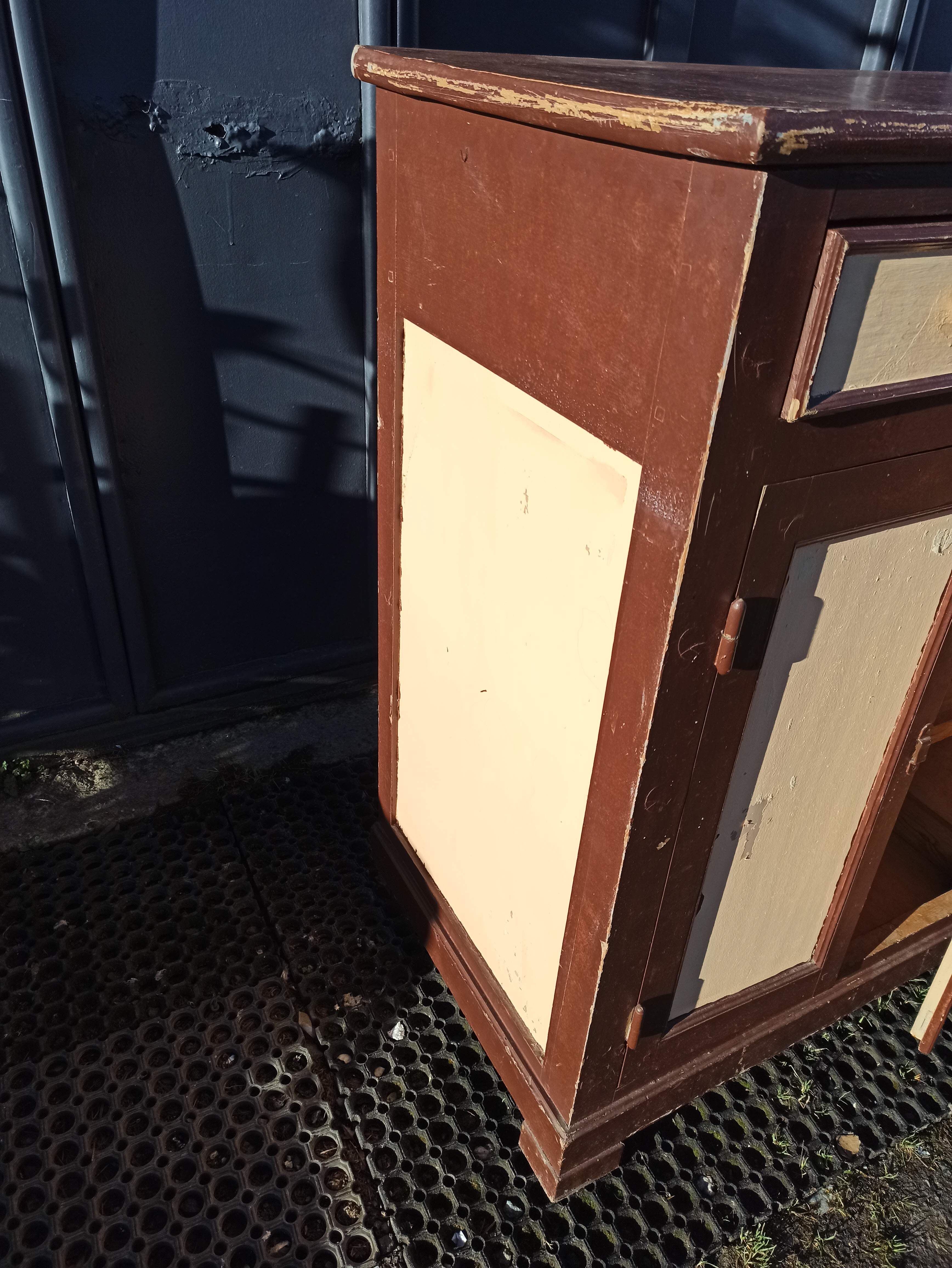 Low Parisian buffet Solid support height two doors 2 drawers