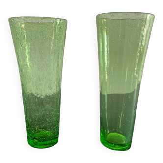 2 mini biot vases