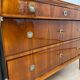 Commode Biedermeier en placage de cerisier et en laiton, Allemagne, années 1820.