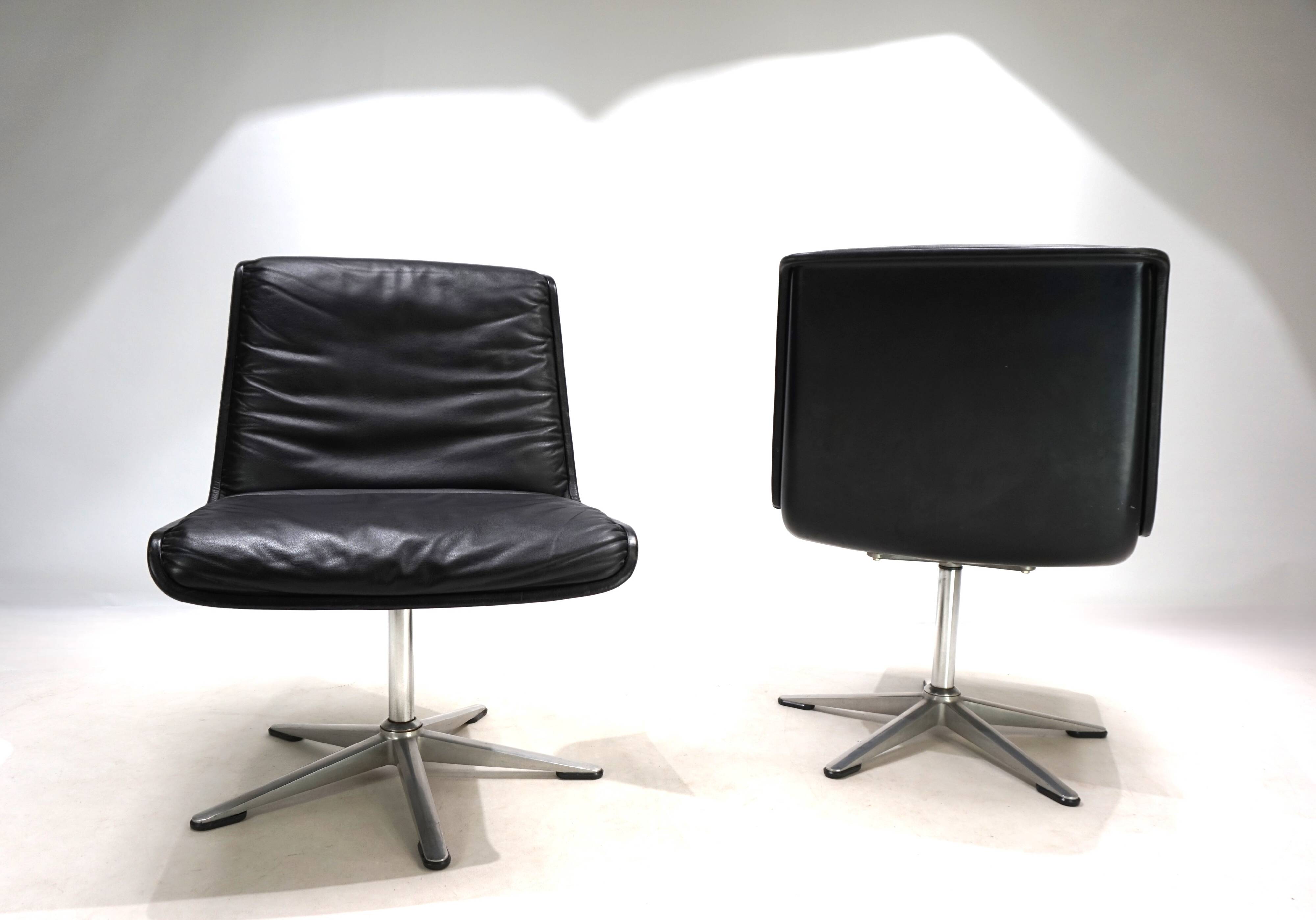 Wilhahn Delta set of 2 leather conference / dining chairs by Delta, 1960