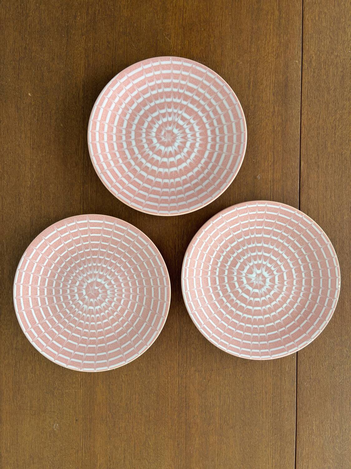 Longchamp pink marbled ceramic plate set - vintage plate
