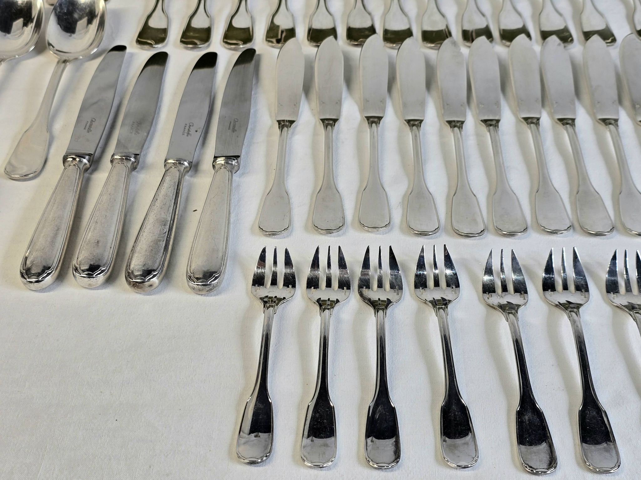 87-piece household cutlery set from Christofle, Versailles model, in metal.