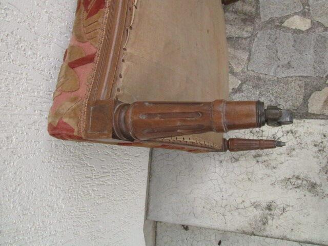 Old art-deco pouf