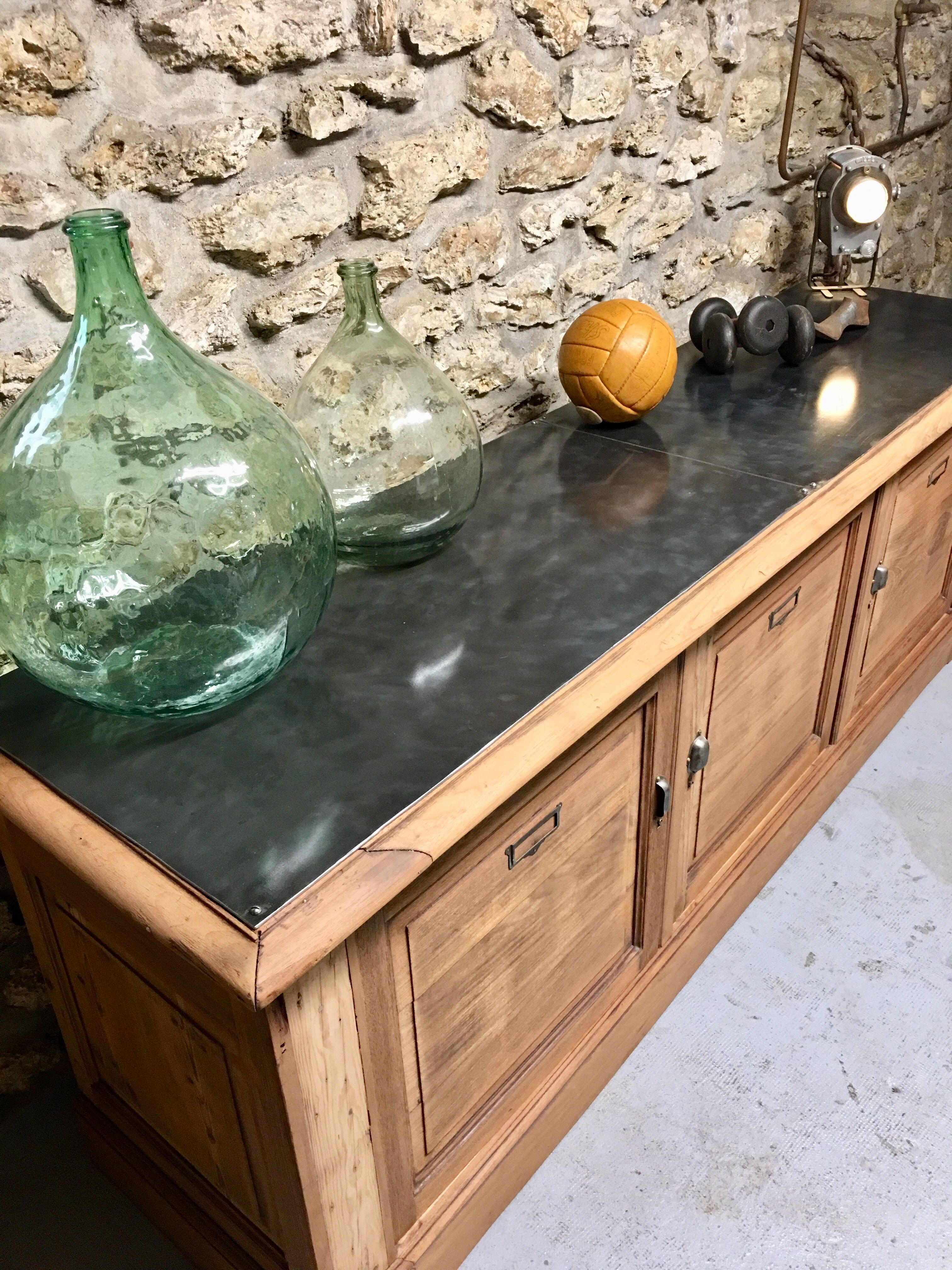 Meuble de métier de mercerie