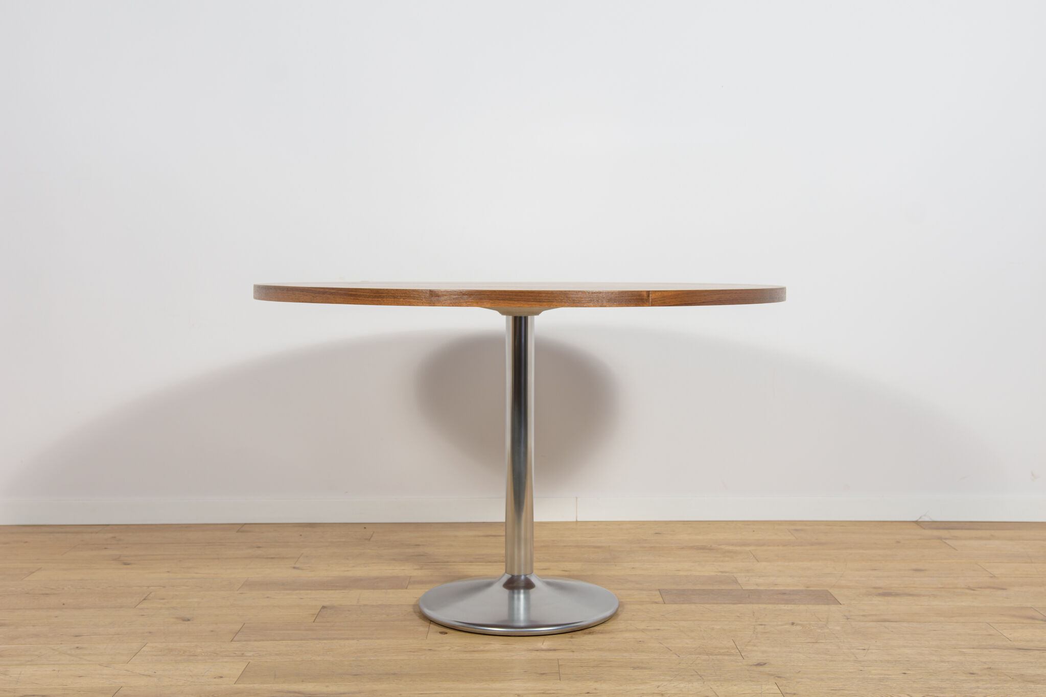 Mid-Century Round Walnut Dining Table, Denmark, 1970s