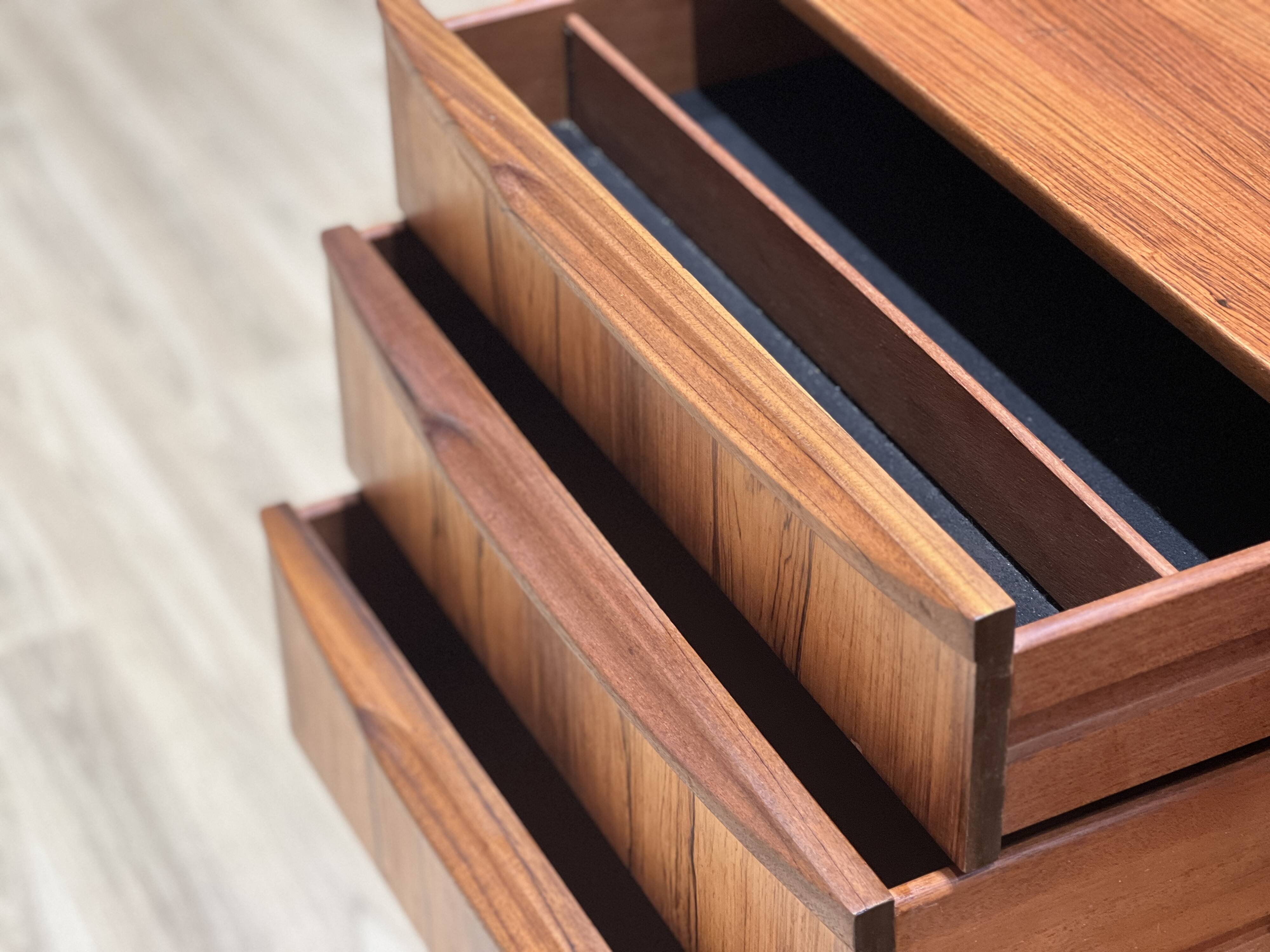 Enfilade vintage en palissandre par Tom Robertson pour McIntosh, Écosse, 1960