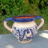 Small outdoor vase with handles