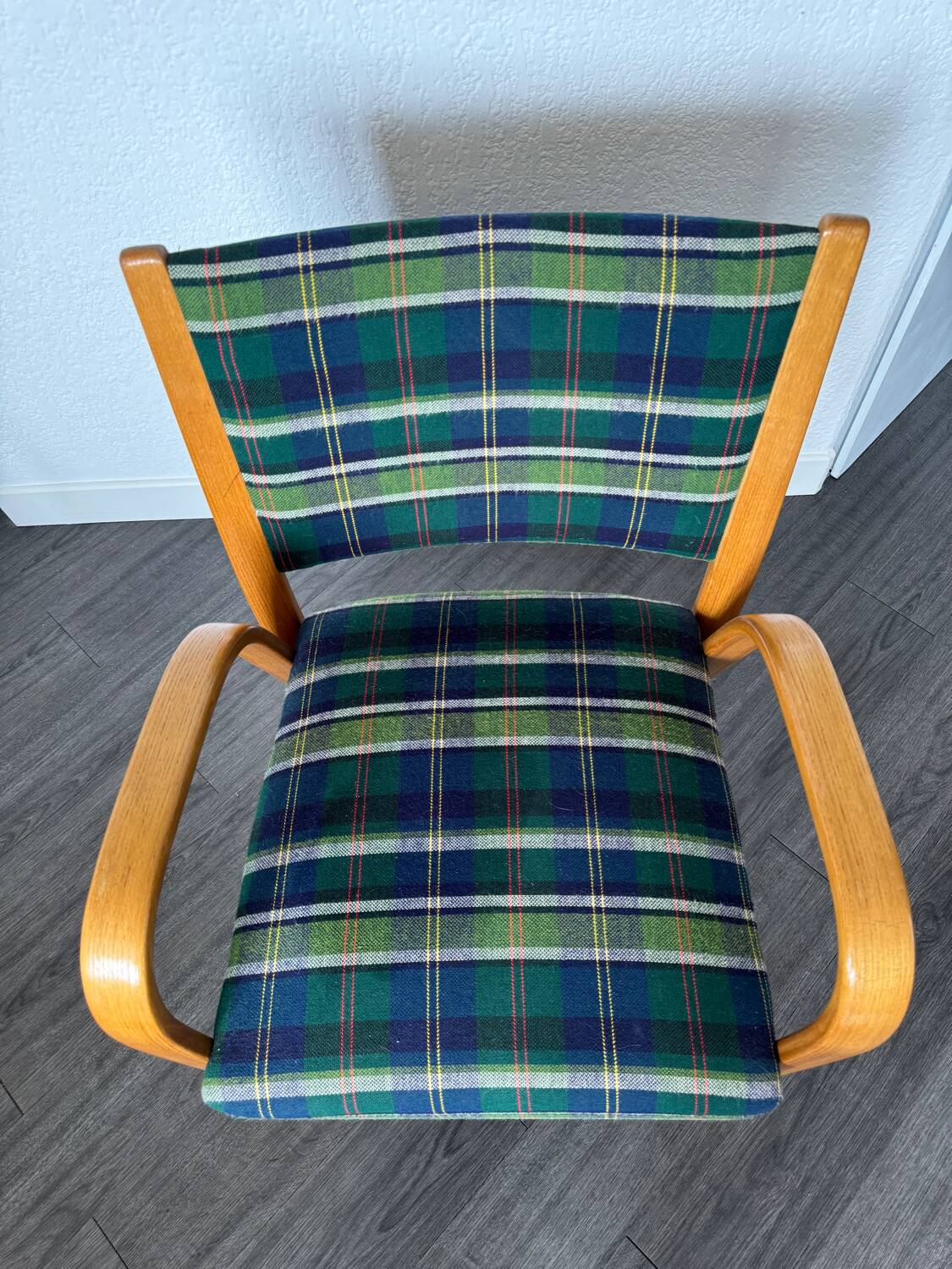 Fauteuil Bow Bois par Hugues Steiner 1950