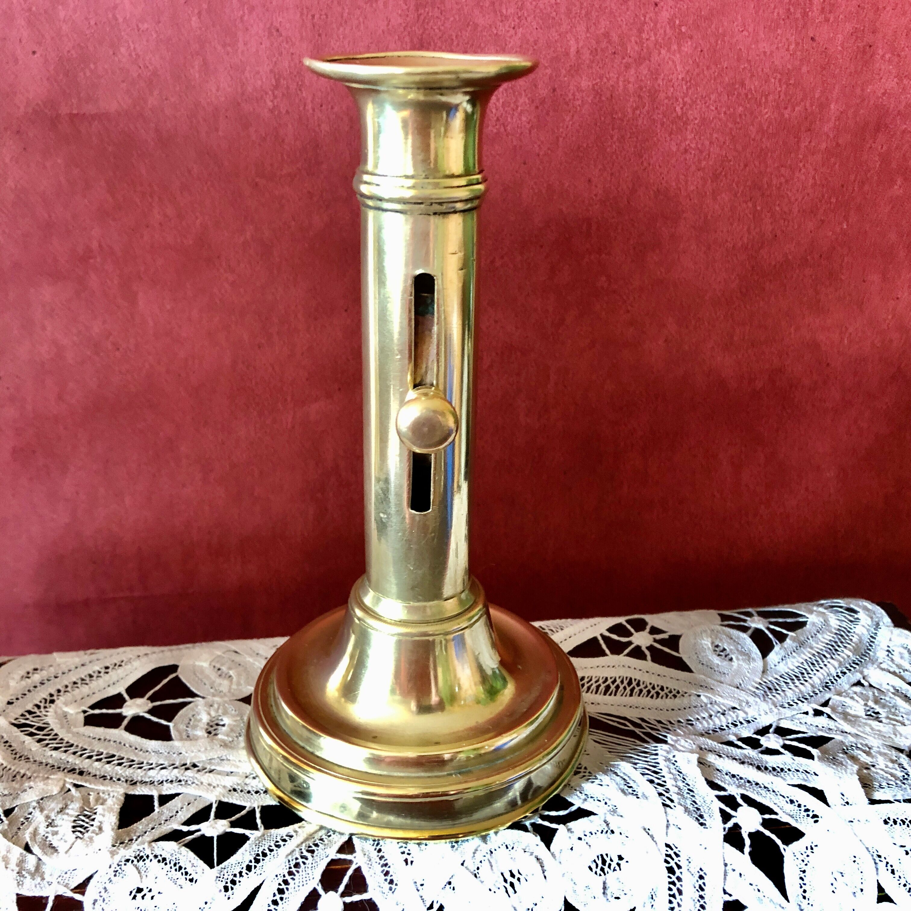Golden copper candle holder with Belle Epoque pusher