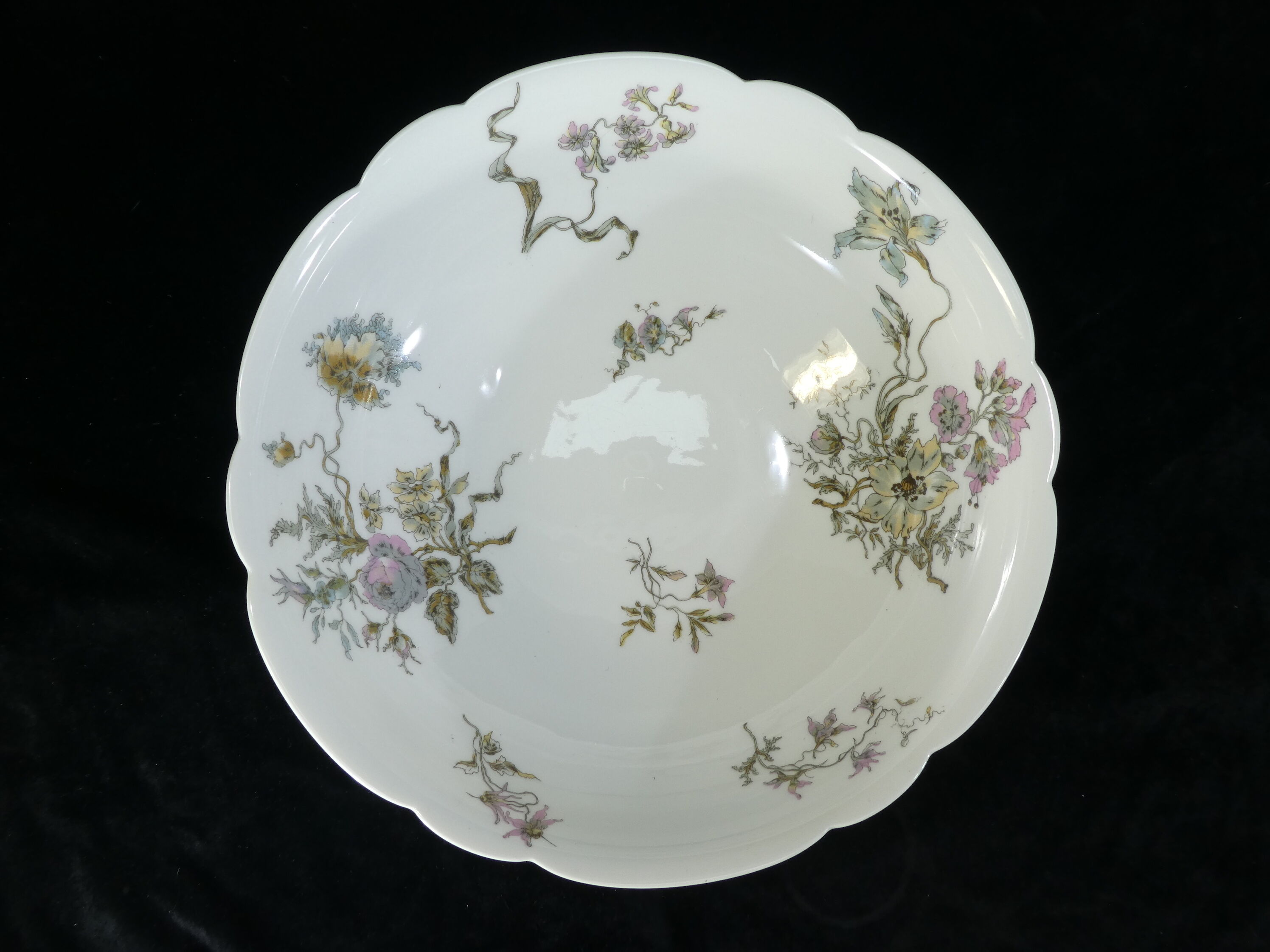 Limoges porcelain saladier for E.Bourgeois paris