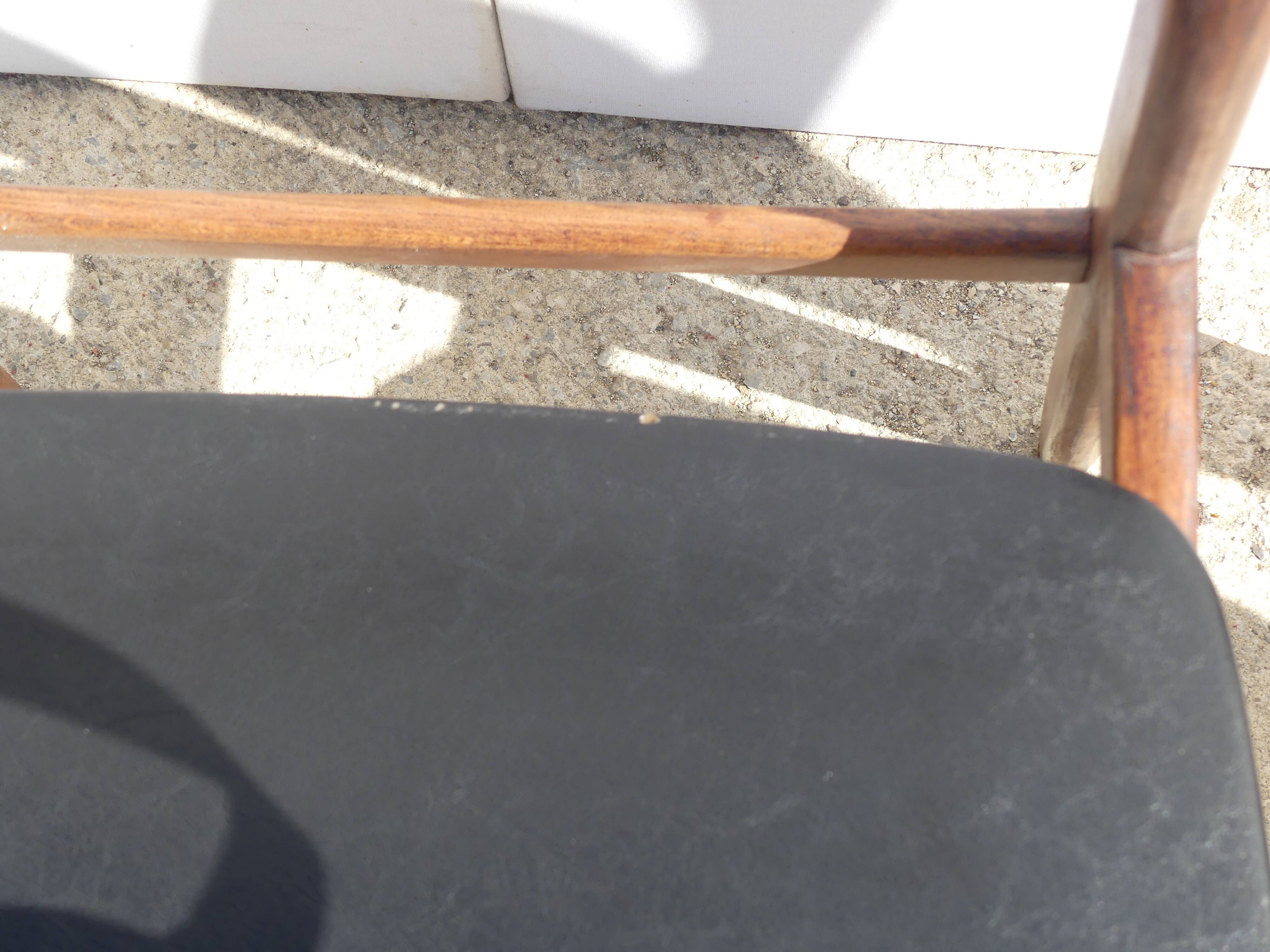 Pair of scandinavian chairs