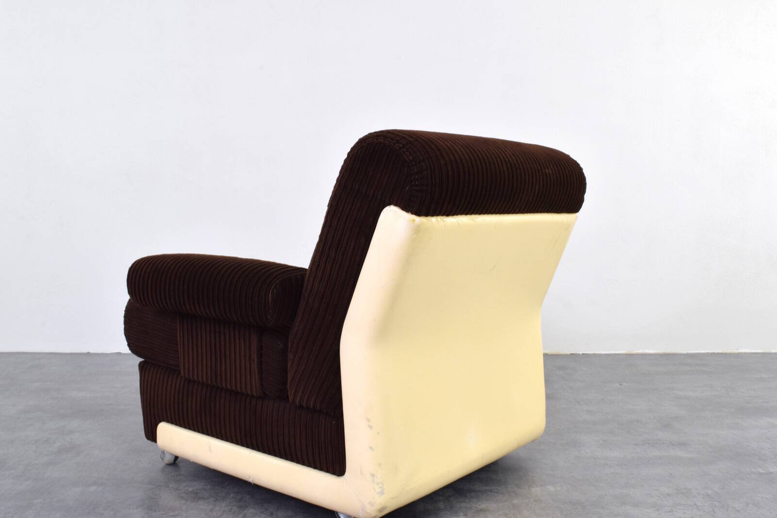 Fauteuil de salon allemand du milieu du siècle, années 1970.