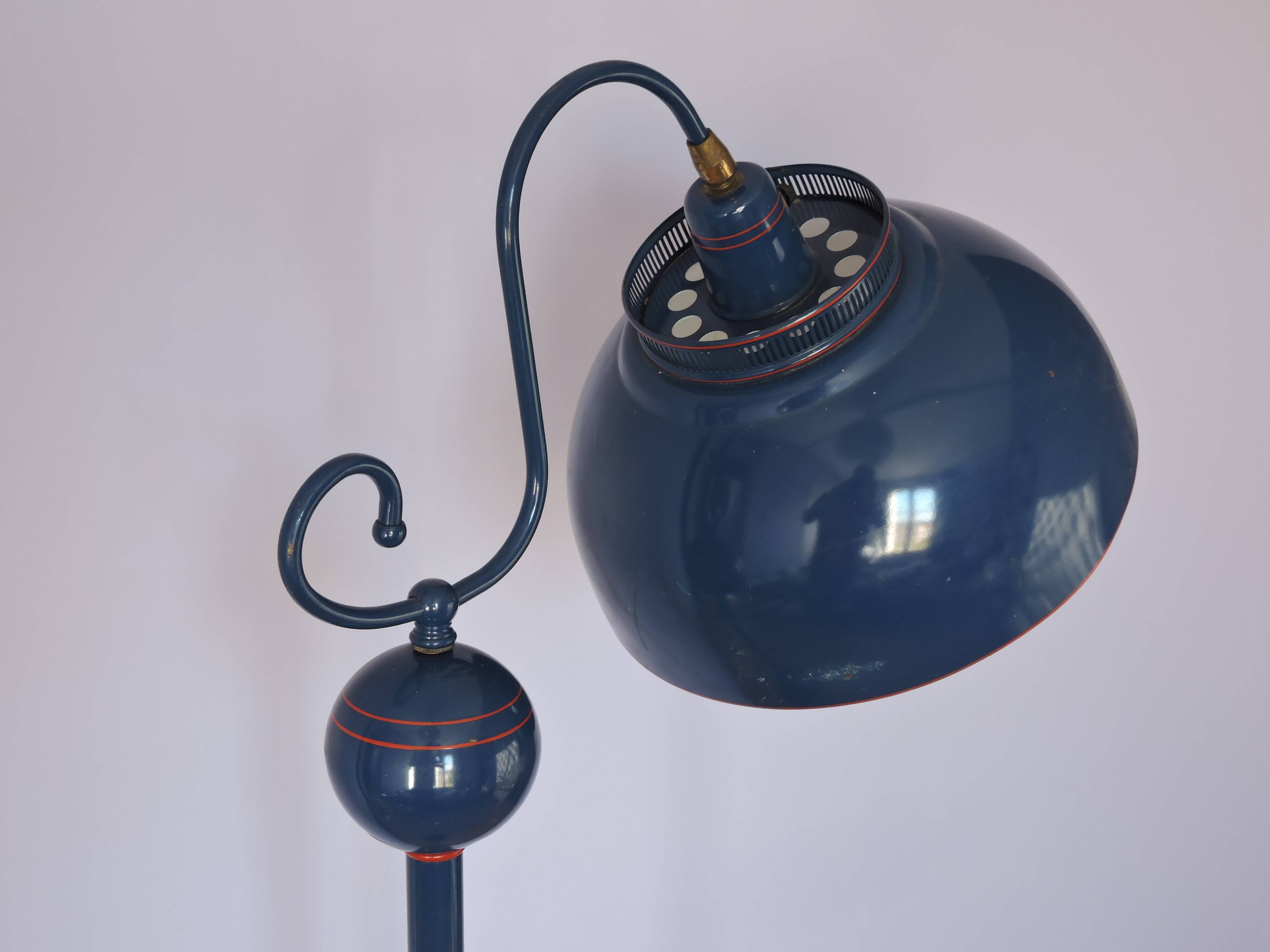 Lampe, lampadaire tôle rigitulle  années 50' underwriters laboratories