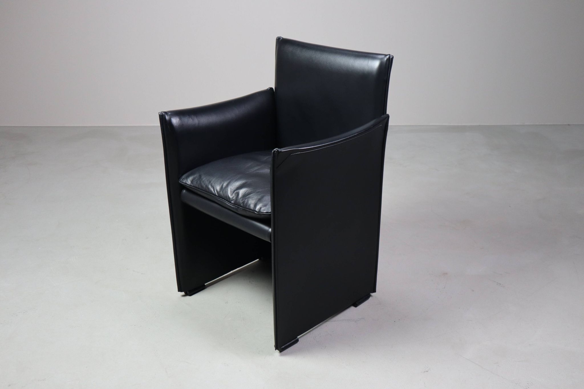 Set of six  Break 401 armchairs by Mario Bellini for Cassina