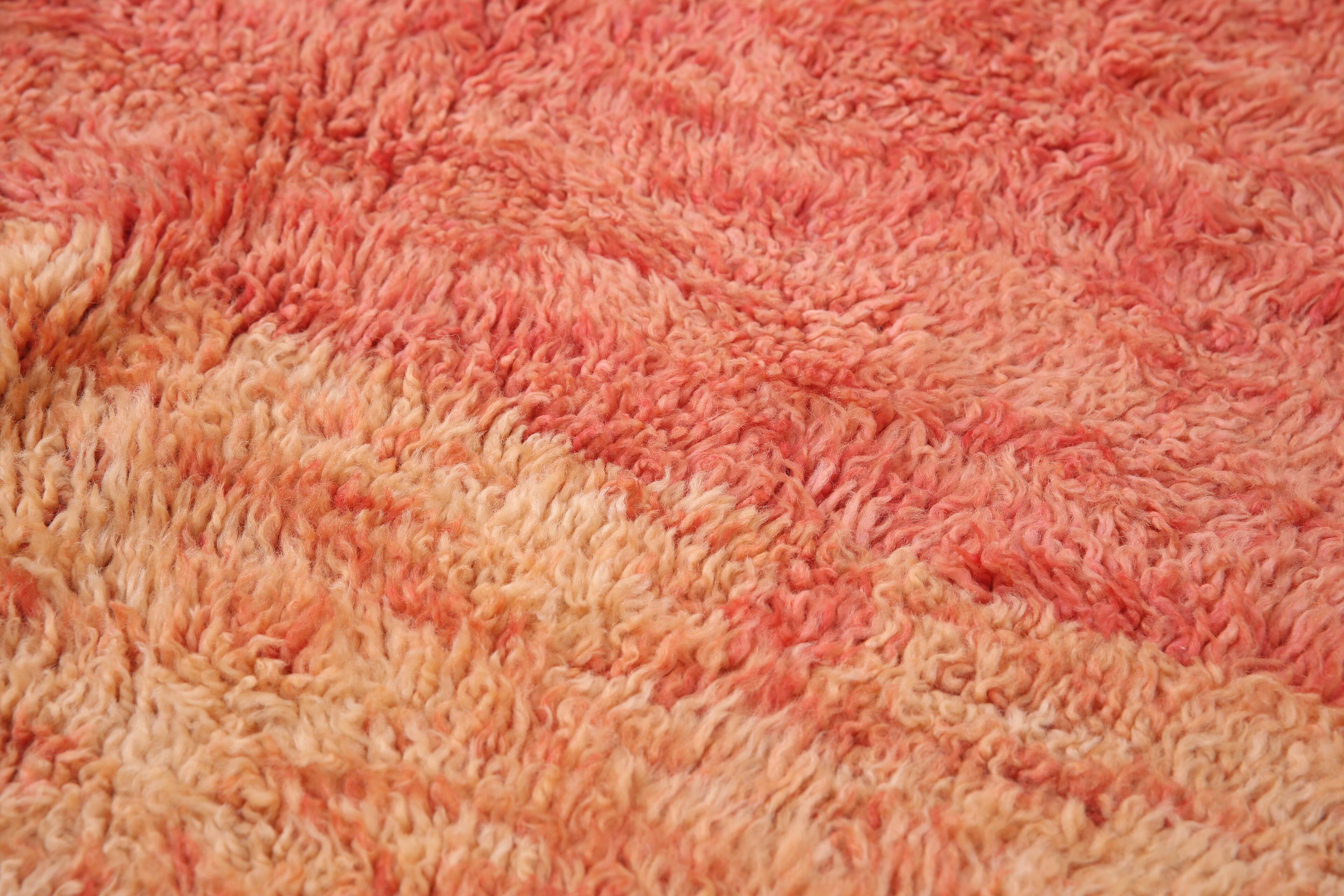 Peach Vintage Moroccan Rug 160 x 260 cm - Berber Wool Rug - Handmade Rug