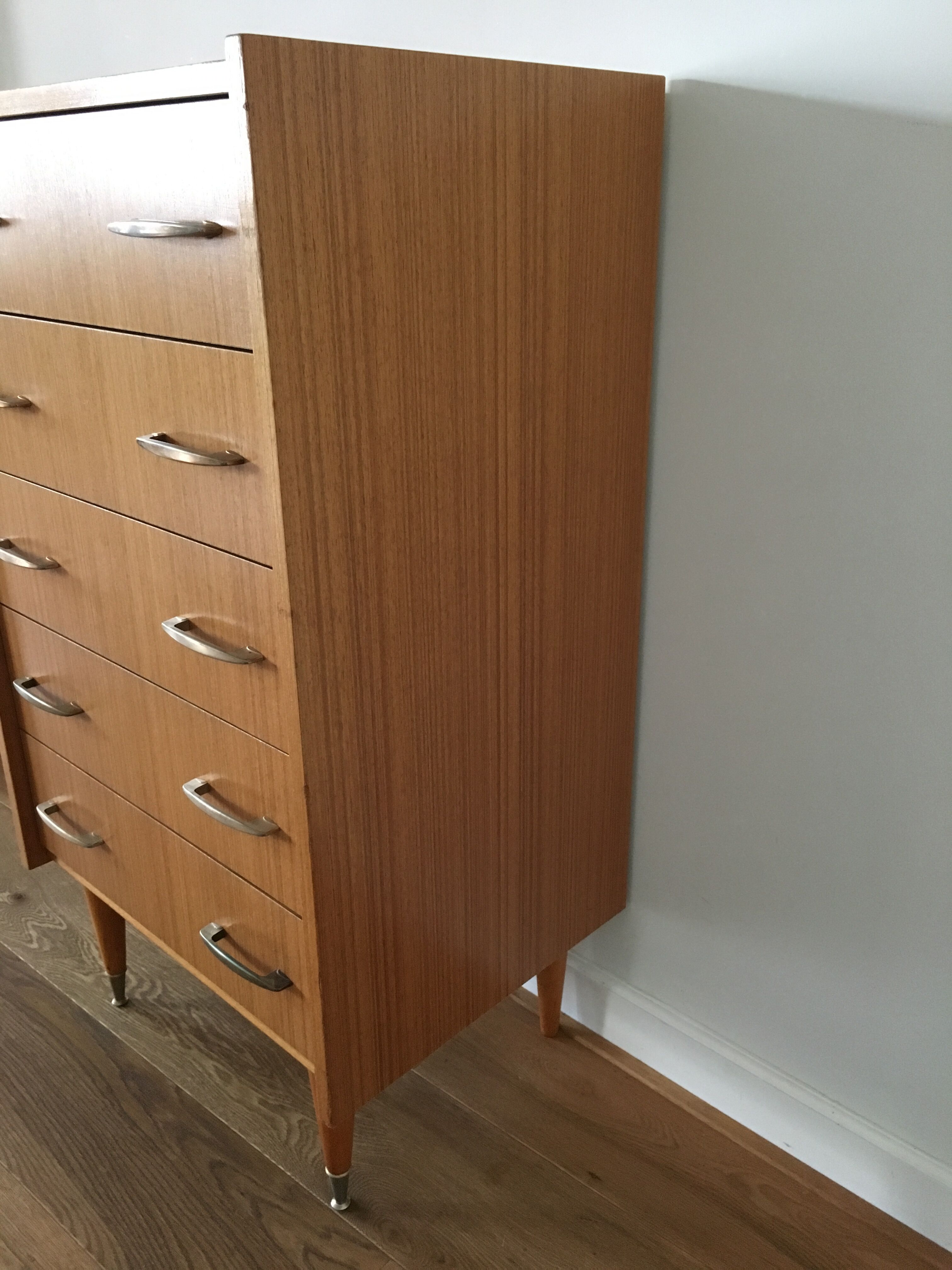 Vintage chest of drawers