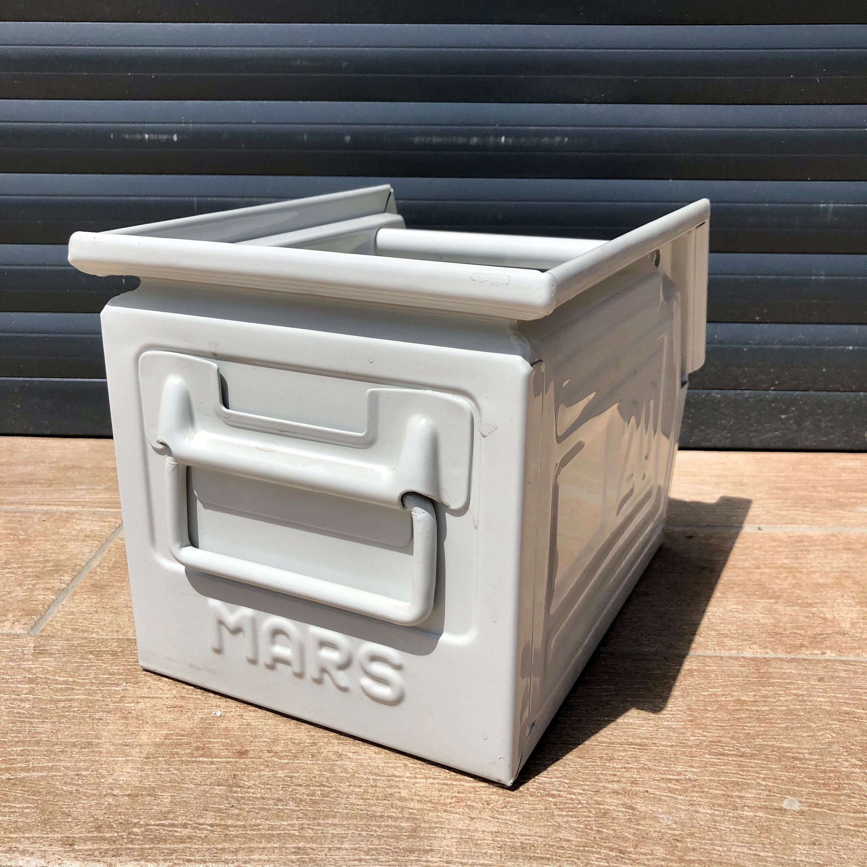 Industrial bill tray small model