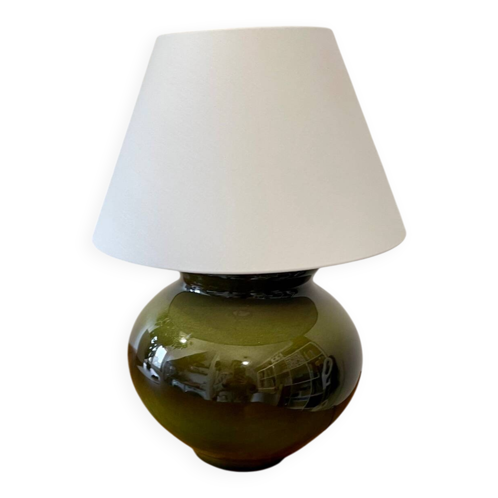 Glazed ceramic ball lamp