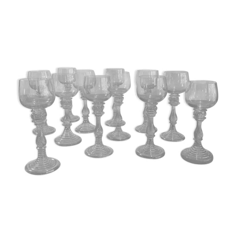 Suite of 12 Moselle wine glasses