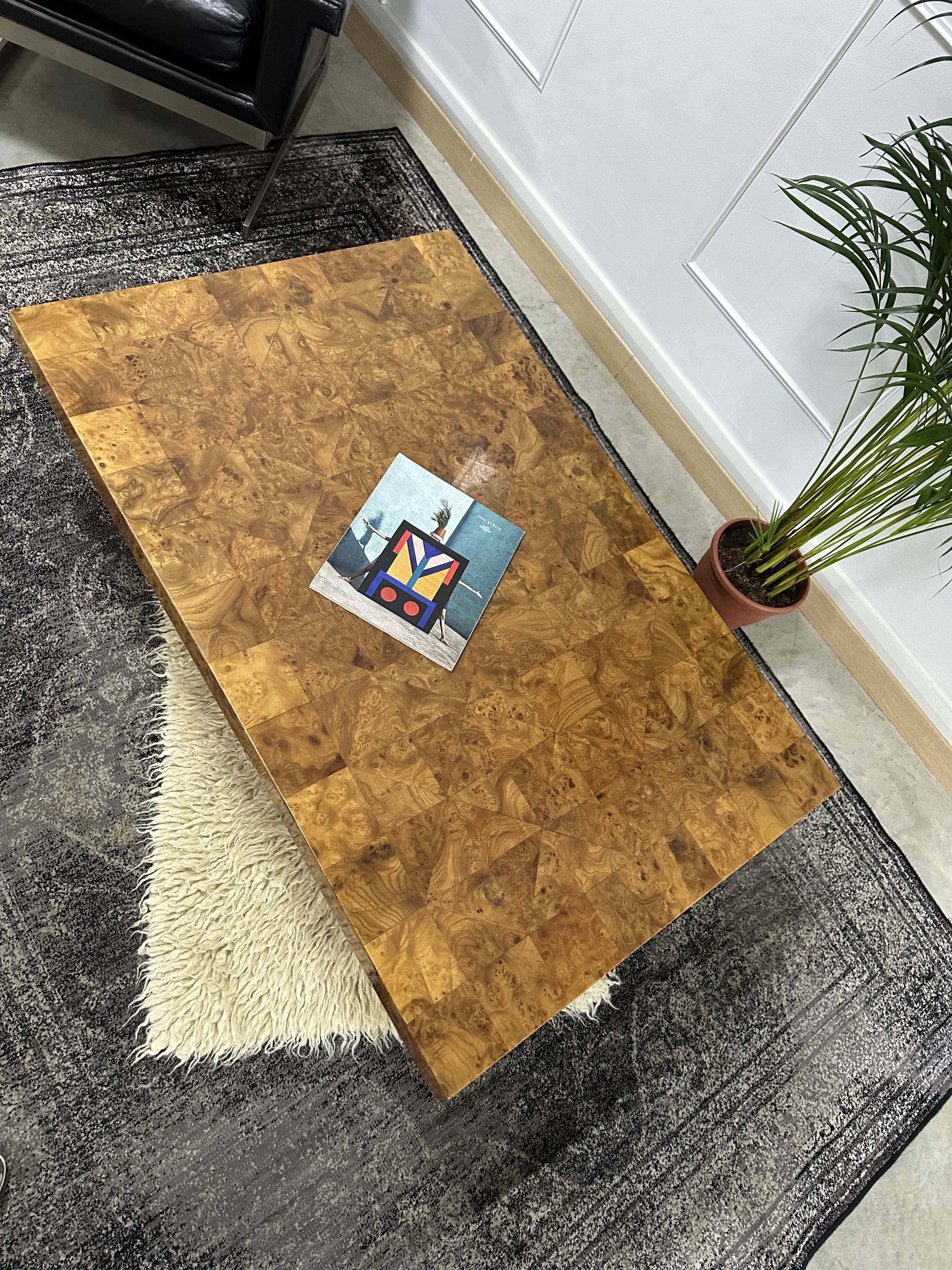 Design coffee table style elm magnifying glass