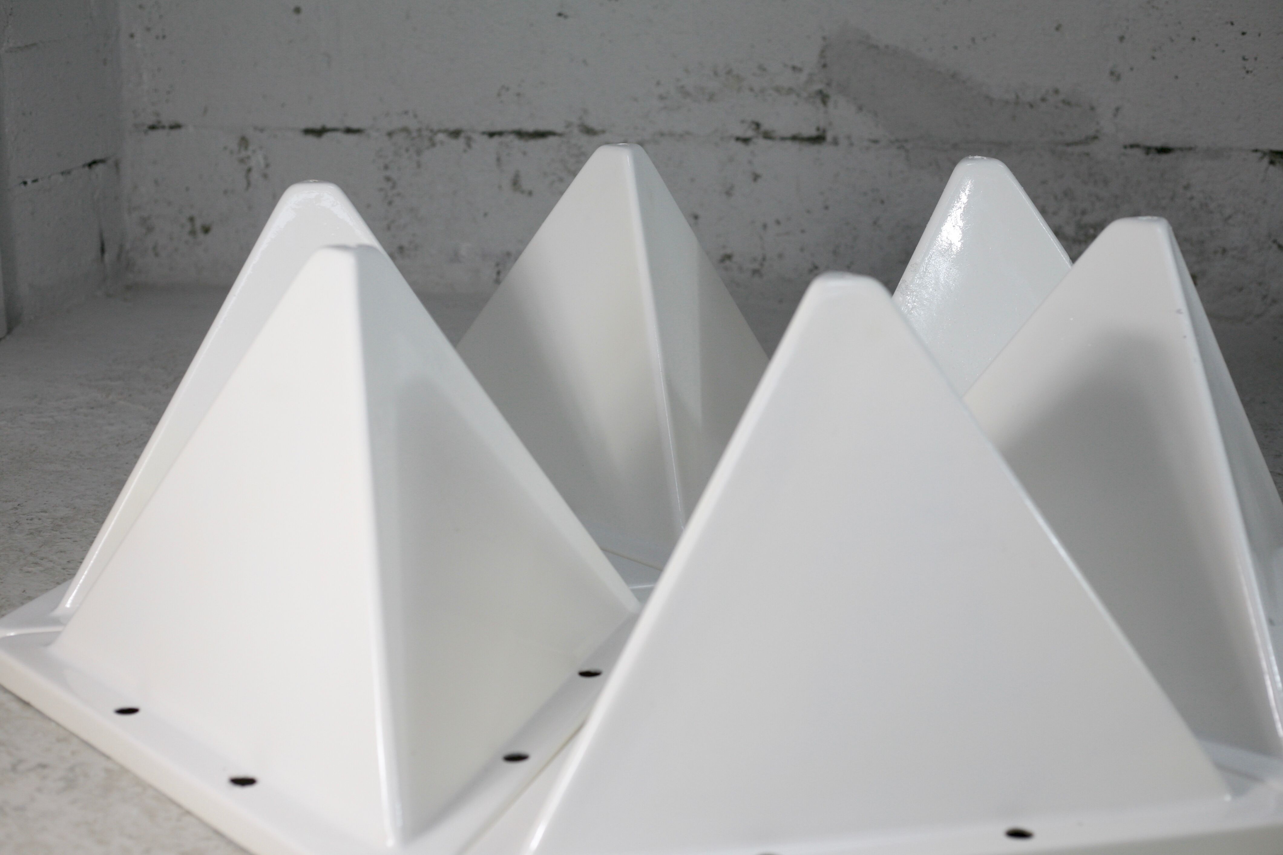 Fiberglass circa 1970. 6 tetrahedron-shaped elements. France.