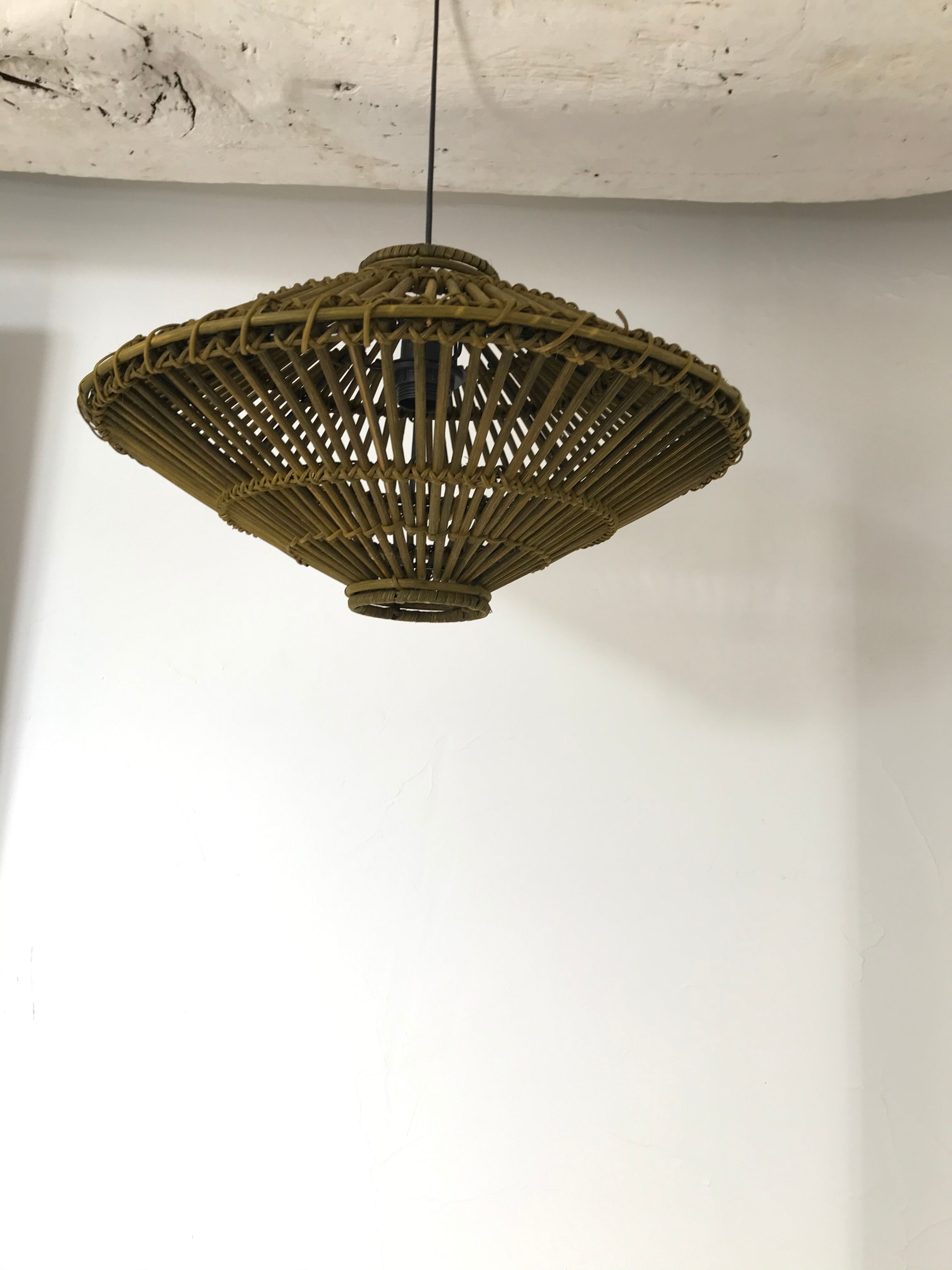 Vintage rattan hanging lamp