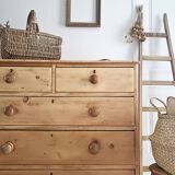 English chest of drawers