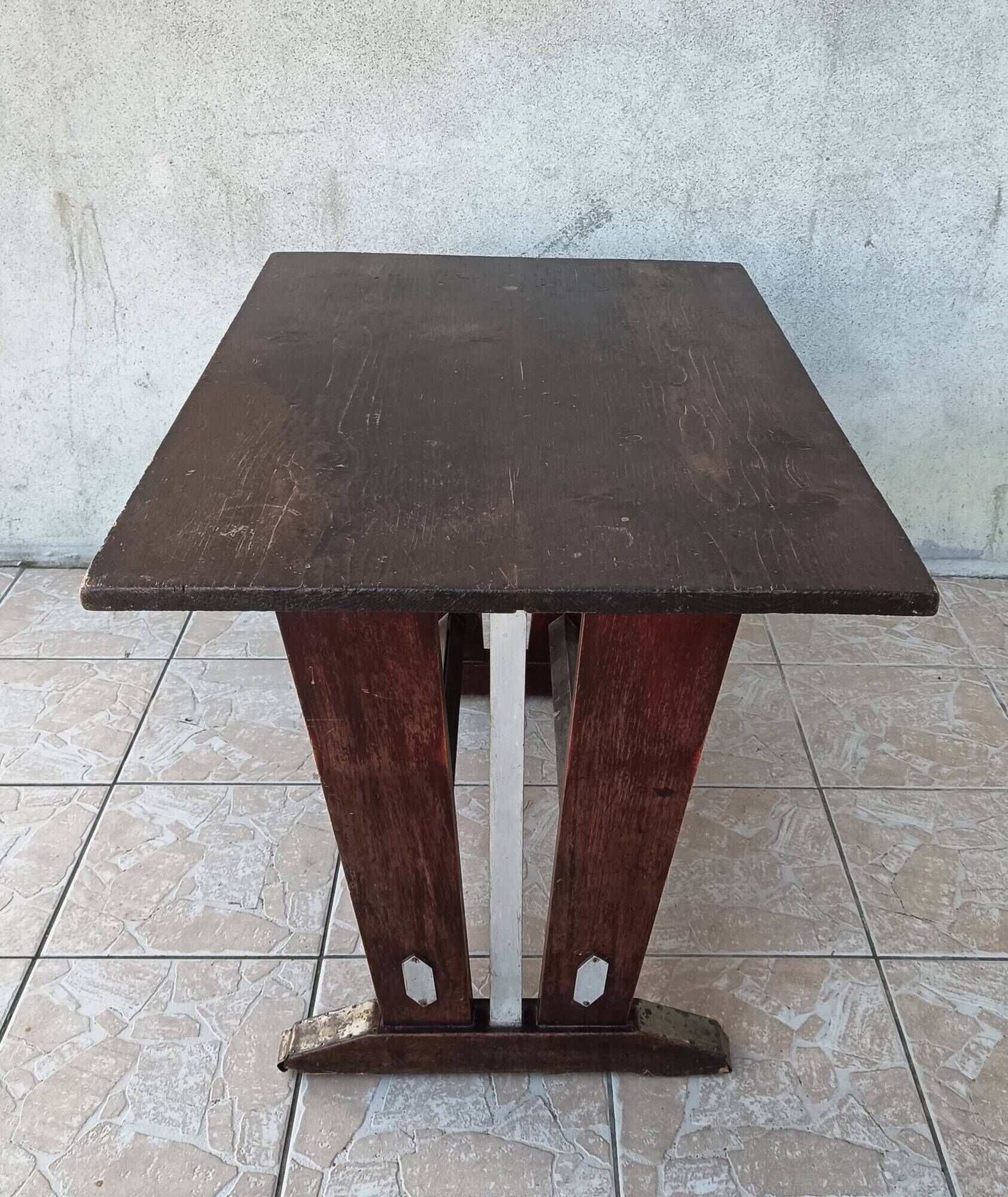 Art Deco bistro table
