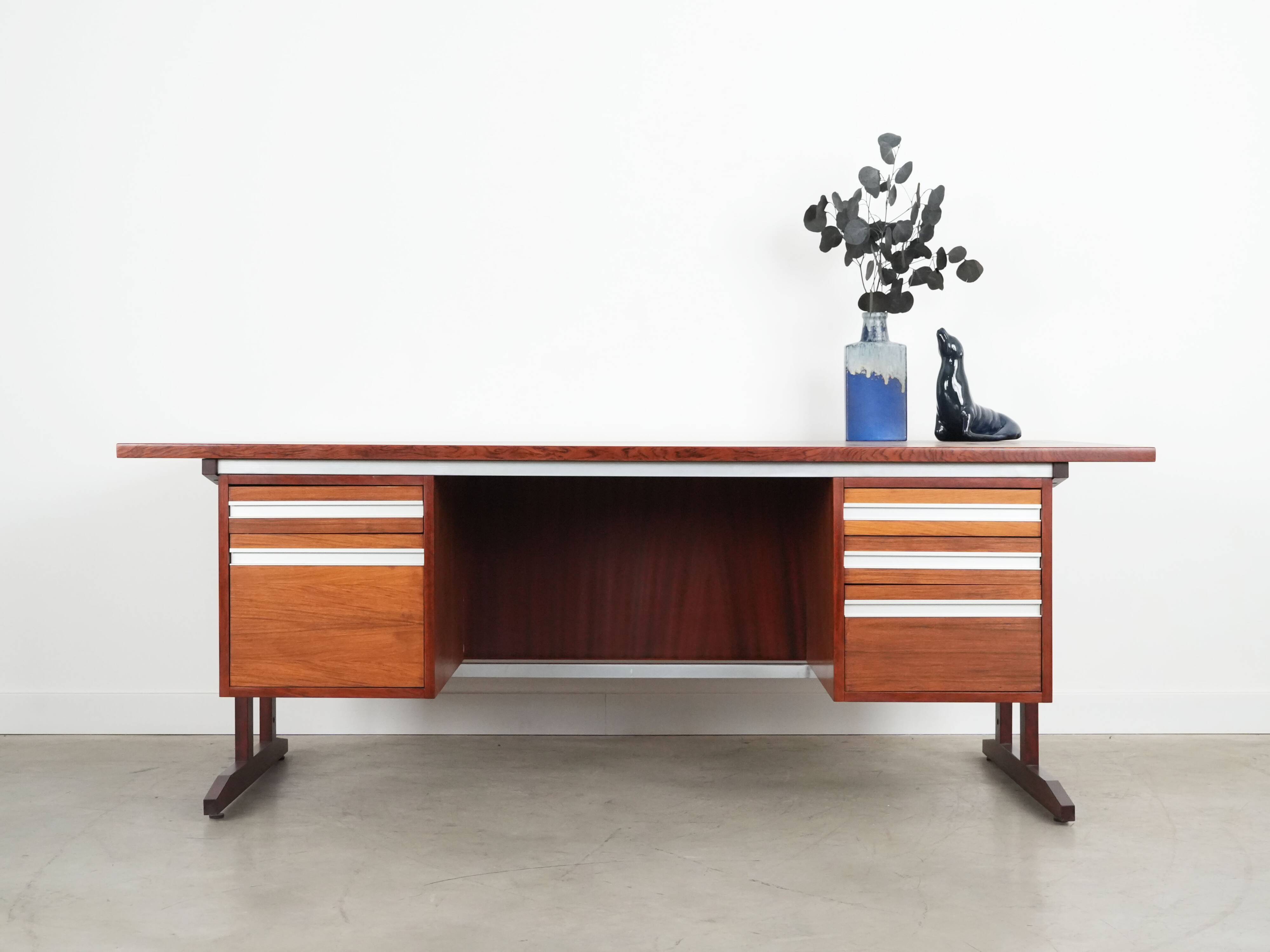Rosewood desk, Danish design, 1970s, production: Denmark