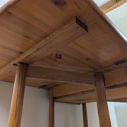 Table en pin massif Eero Aarnio
