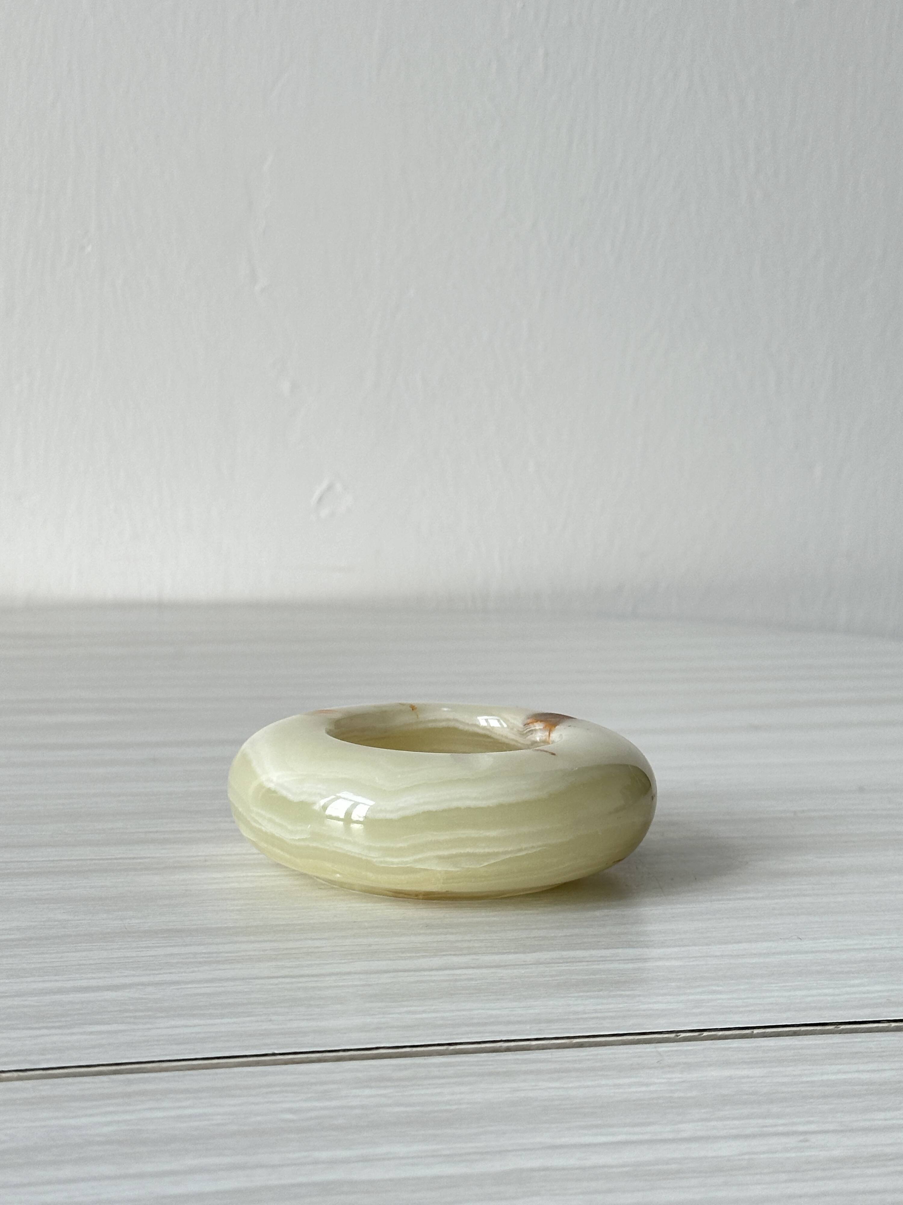 Round marble ashtray