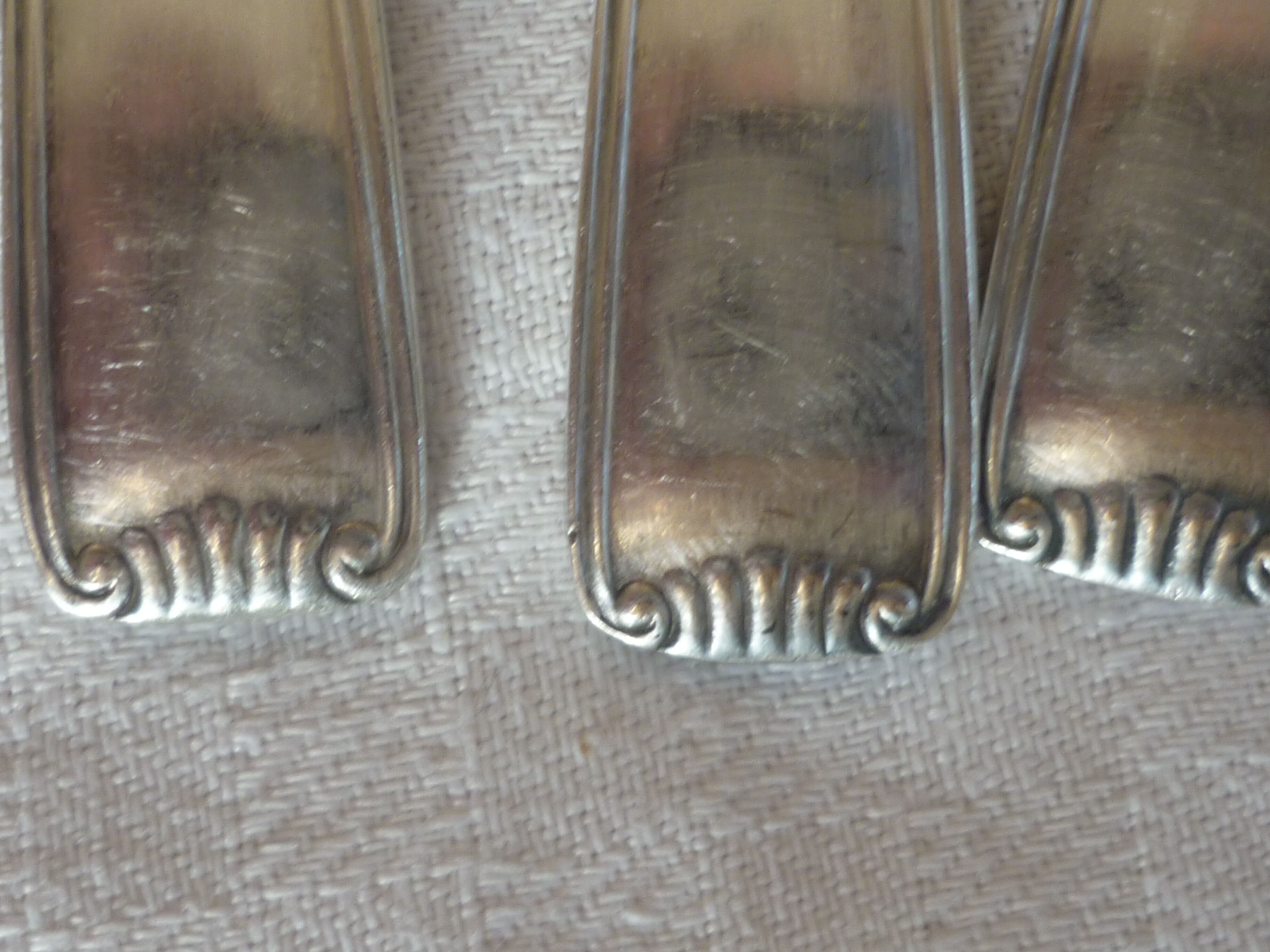 12 silver metal cake forks