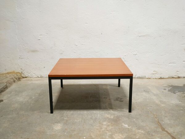 Table basse moderniste carrée vintage en teck et en métal