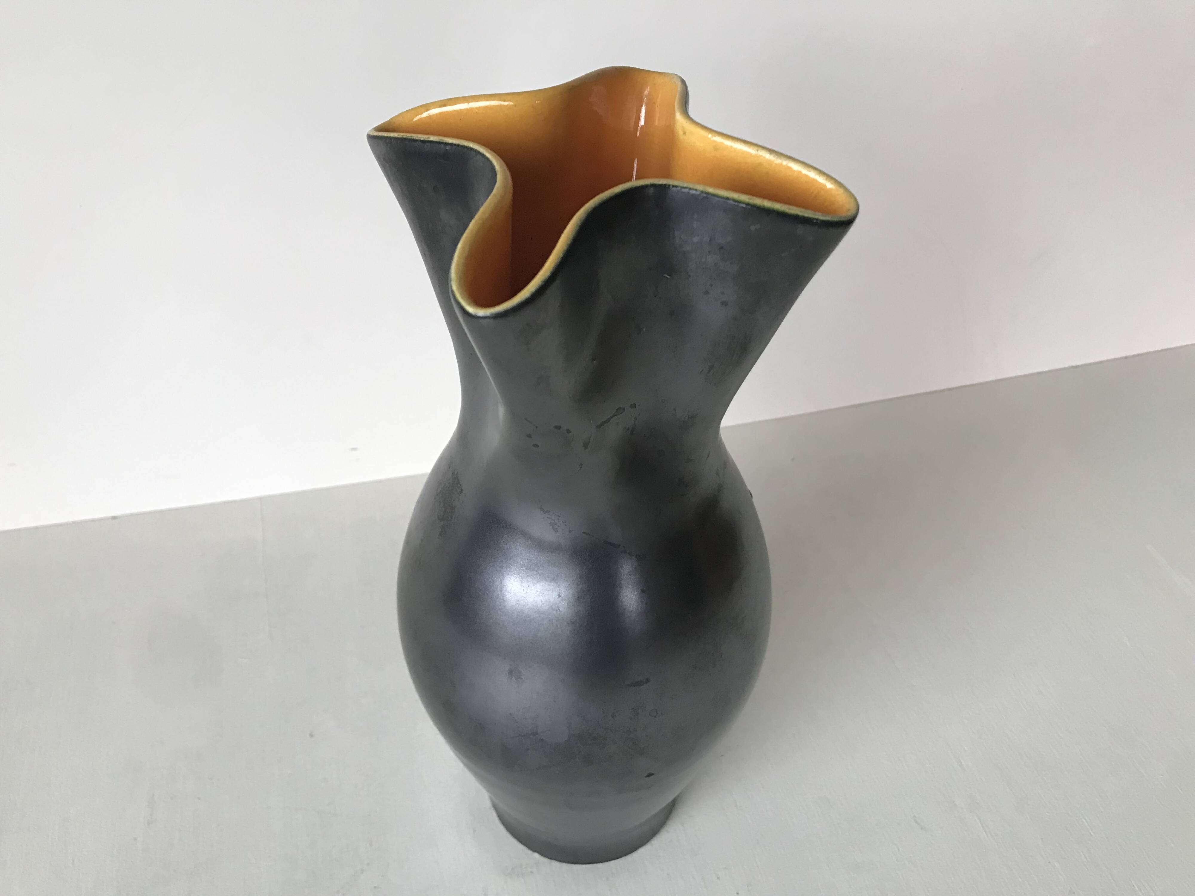 Ceramic vase from the CAB factory (Céramique d’Art de Bordeaux).